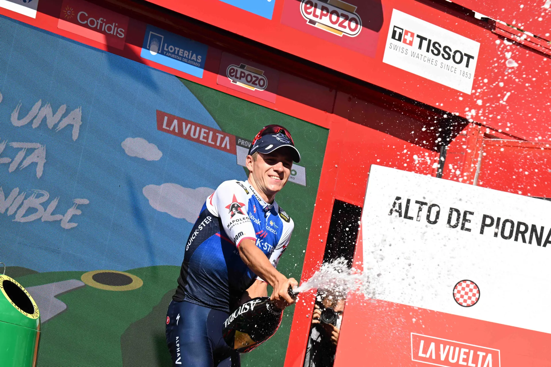 "We’ll do our best to carry red to Madrid" following win at Piornal, Remco Evenpoel assures