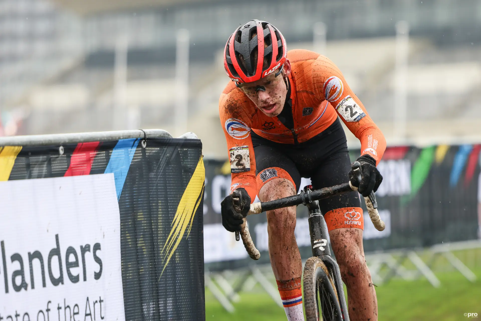 "This medal would have meant more to me than to him" - Teammate heartbreak at Cyclocross Europeans between Pim Ronhaar and Lars van der Haar