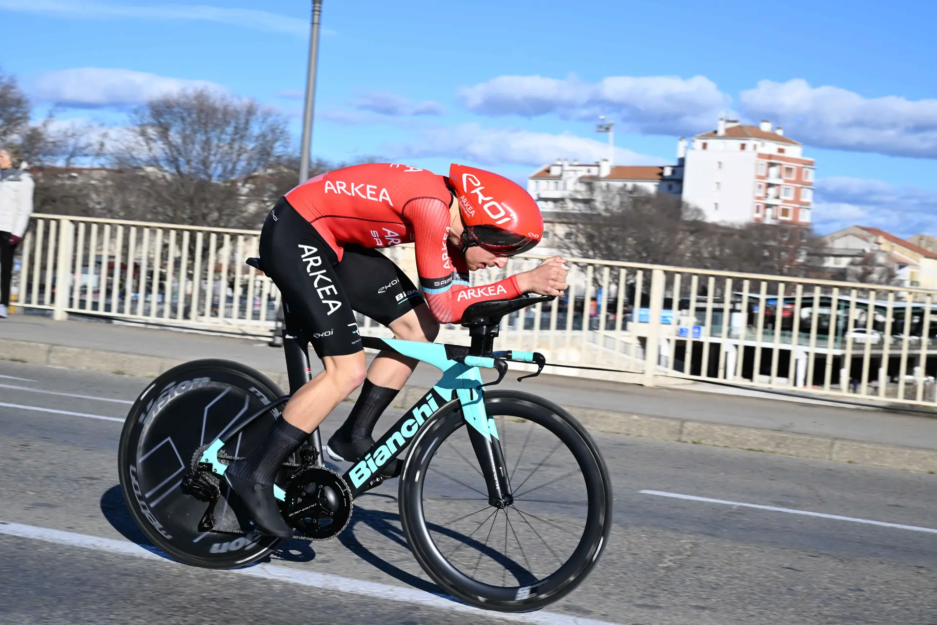 Kevin Vauquelin surprises the sprinters and takes the stage 1 of Tour des Alpes Maritimes et du Var