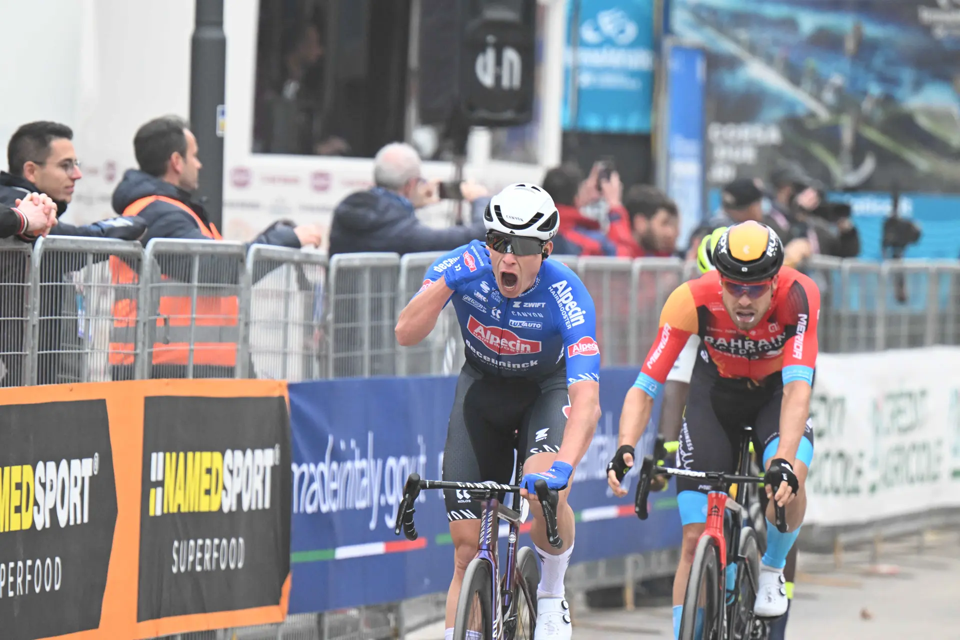 Jasper Philipsen wins stage 3 of Tirreno-Adriatico after echelon danger
