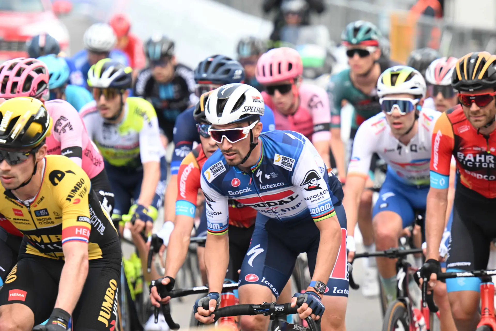 "The lack of news is annoying" - Julian Alaphilippe admits frustrations at being left in the dark over potential Visma-Soudal merger