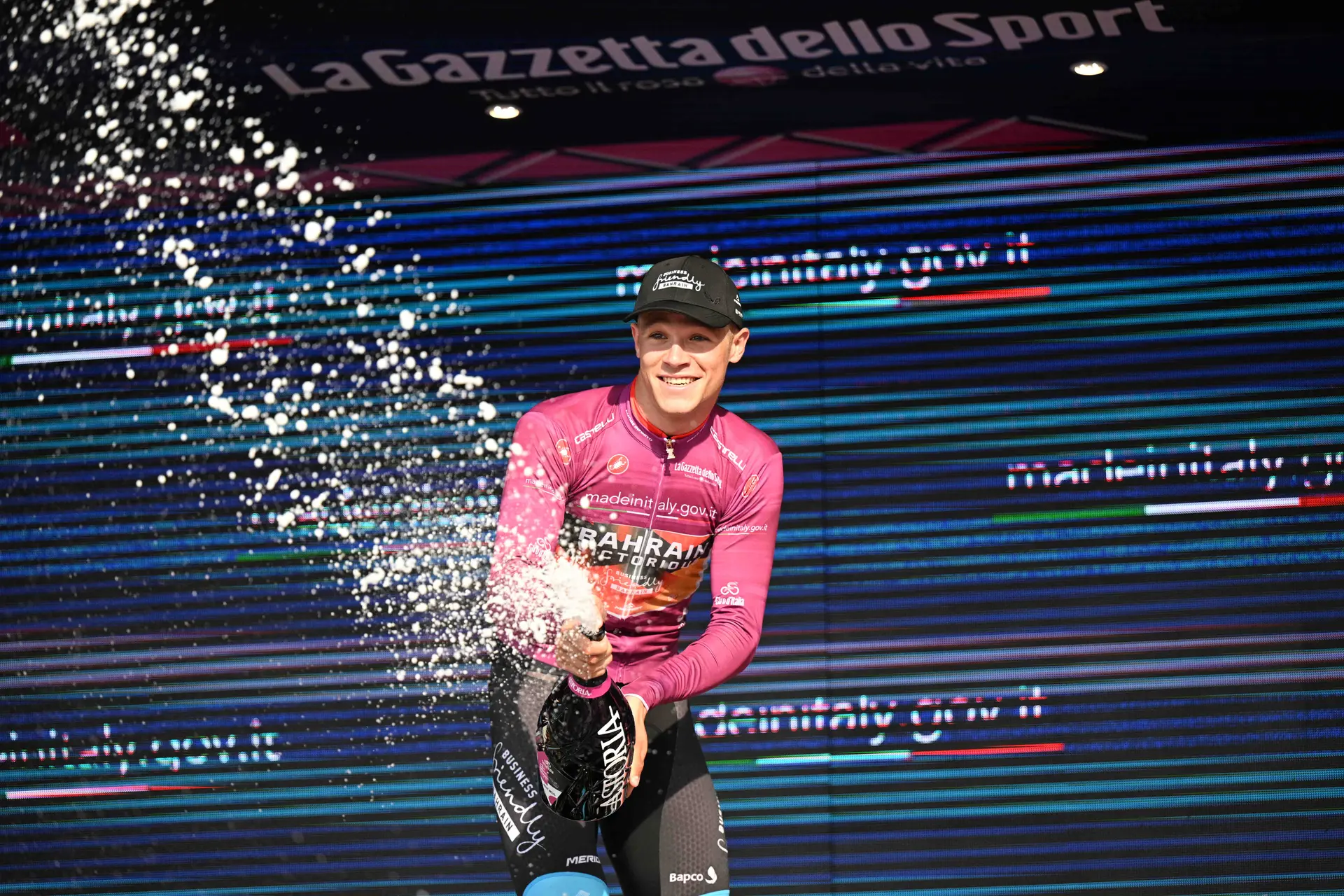 Jonathan Milan, after winning stage 2 of the Giro d'Italia: "I still can't believe it, it's incredible"