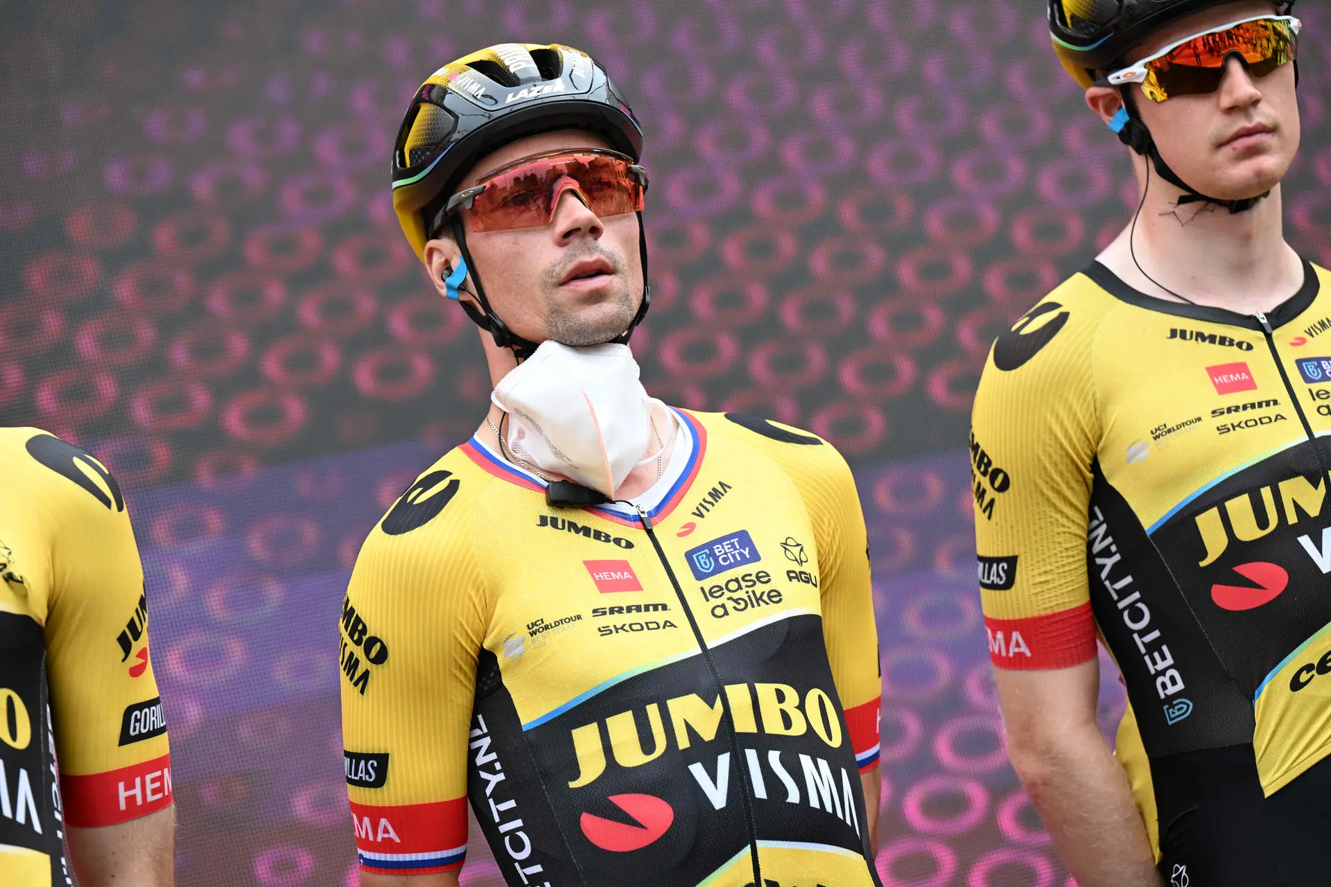 Richard Plugge comments on Giro d'Italia Covid crisis: "You shouldn't want to ride a tough mountain stage with flu"