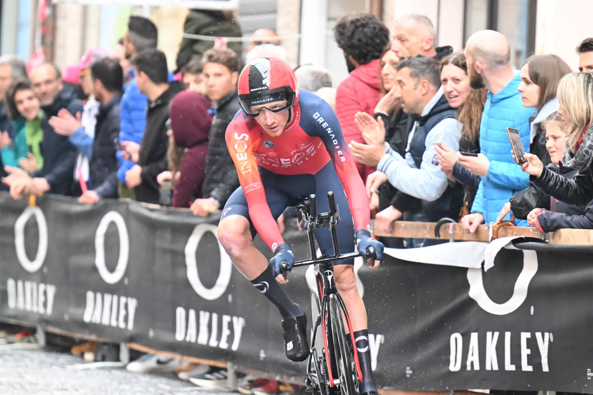 Tao Geoghegan Hart, after almost winning Giro time-trial: "I'm happy, tomorrow is the rest day"