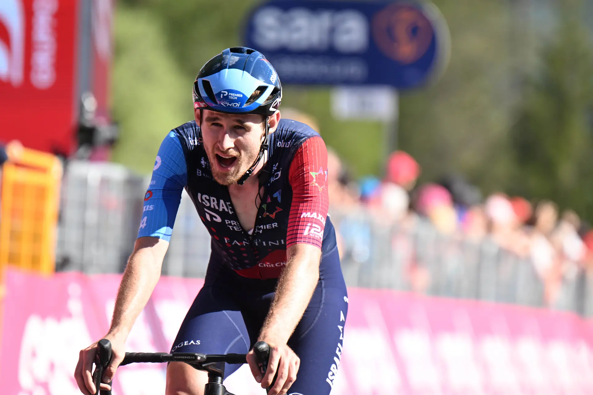 Adam Yates e Derek Gee vão regressar às corridas no Giro d'Abruzzo depois de lesões no início da época