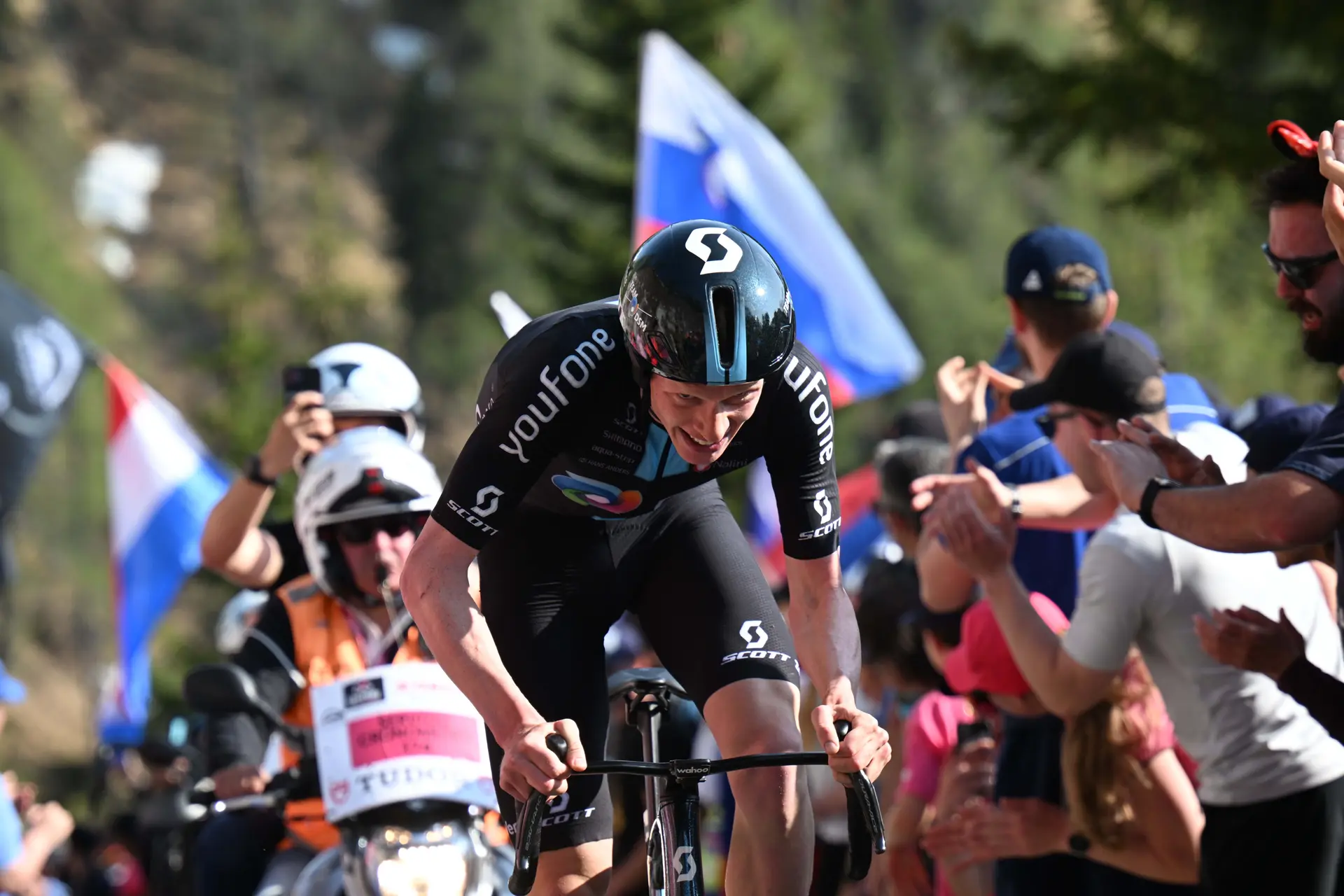 "I for sure didn’t expect that it was possible" - Andreas Leknessund finishes Giro d'Italia on a high as he moves up to 8th in the GC