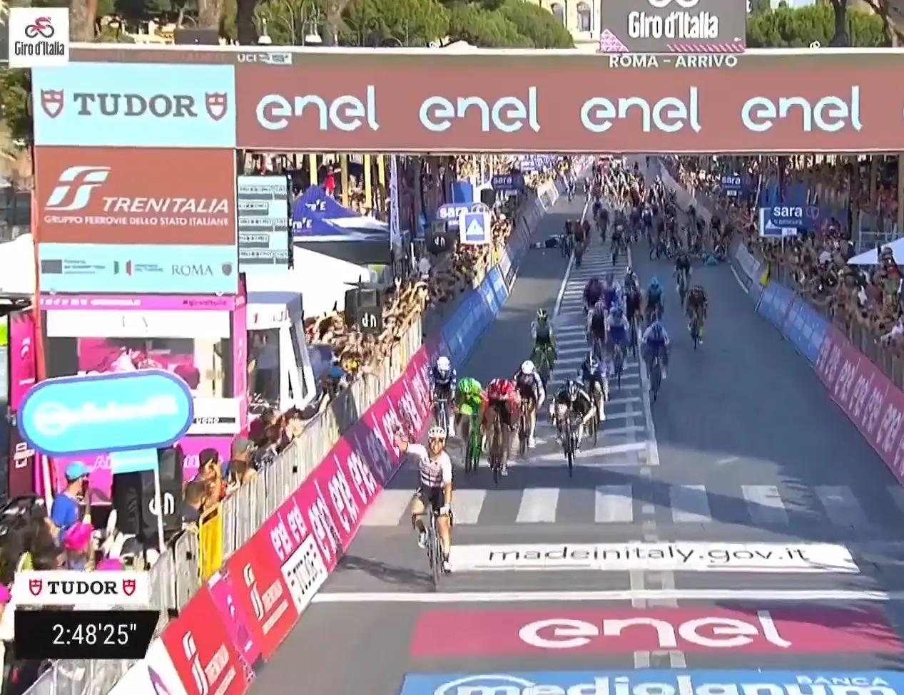VIDEO: The sprint which has earned 'Manx Missile' Mark Cavendish comeback victory at Giro d'Italia