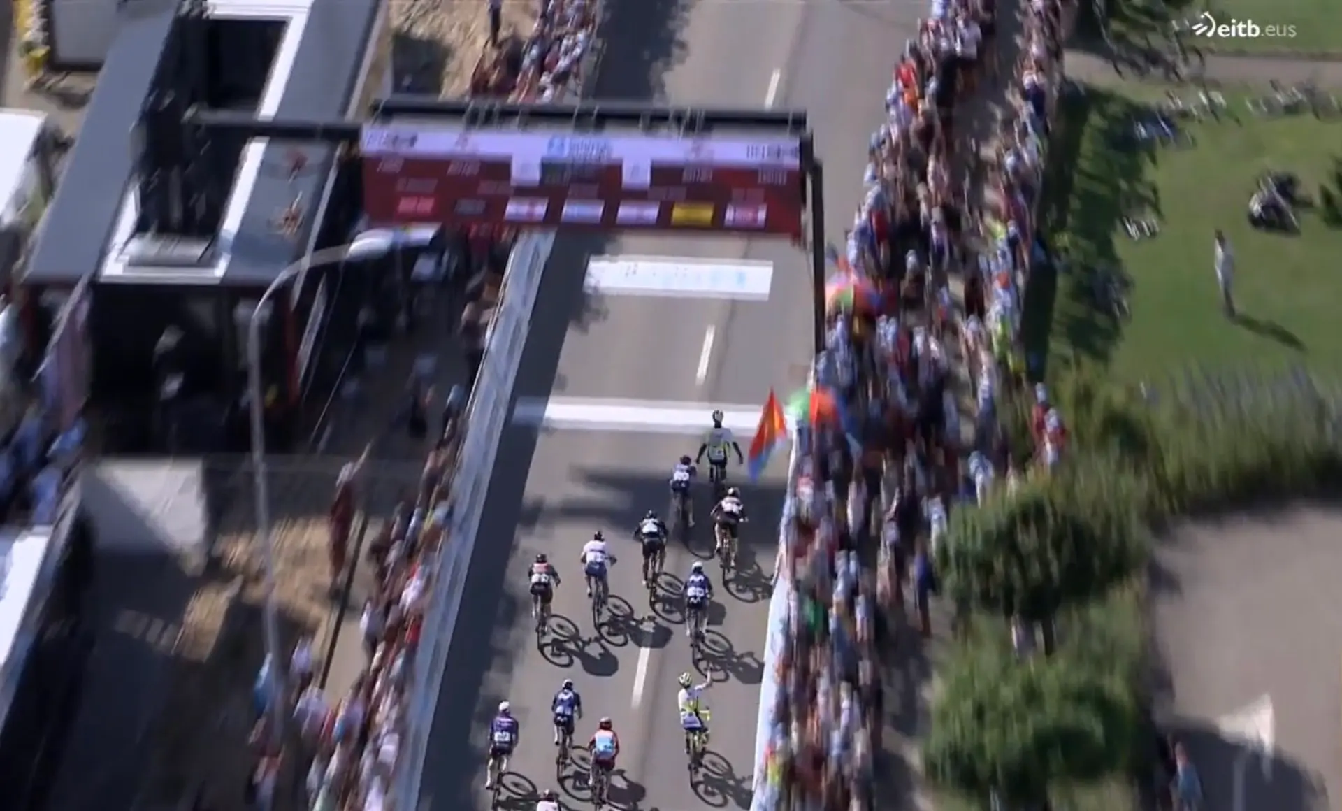 VIDEO: Biniam Girmay outsprints Demare and Van Aert to take victory at the Tour de Suisse