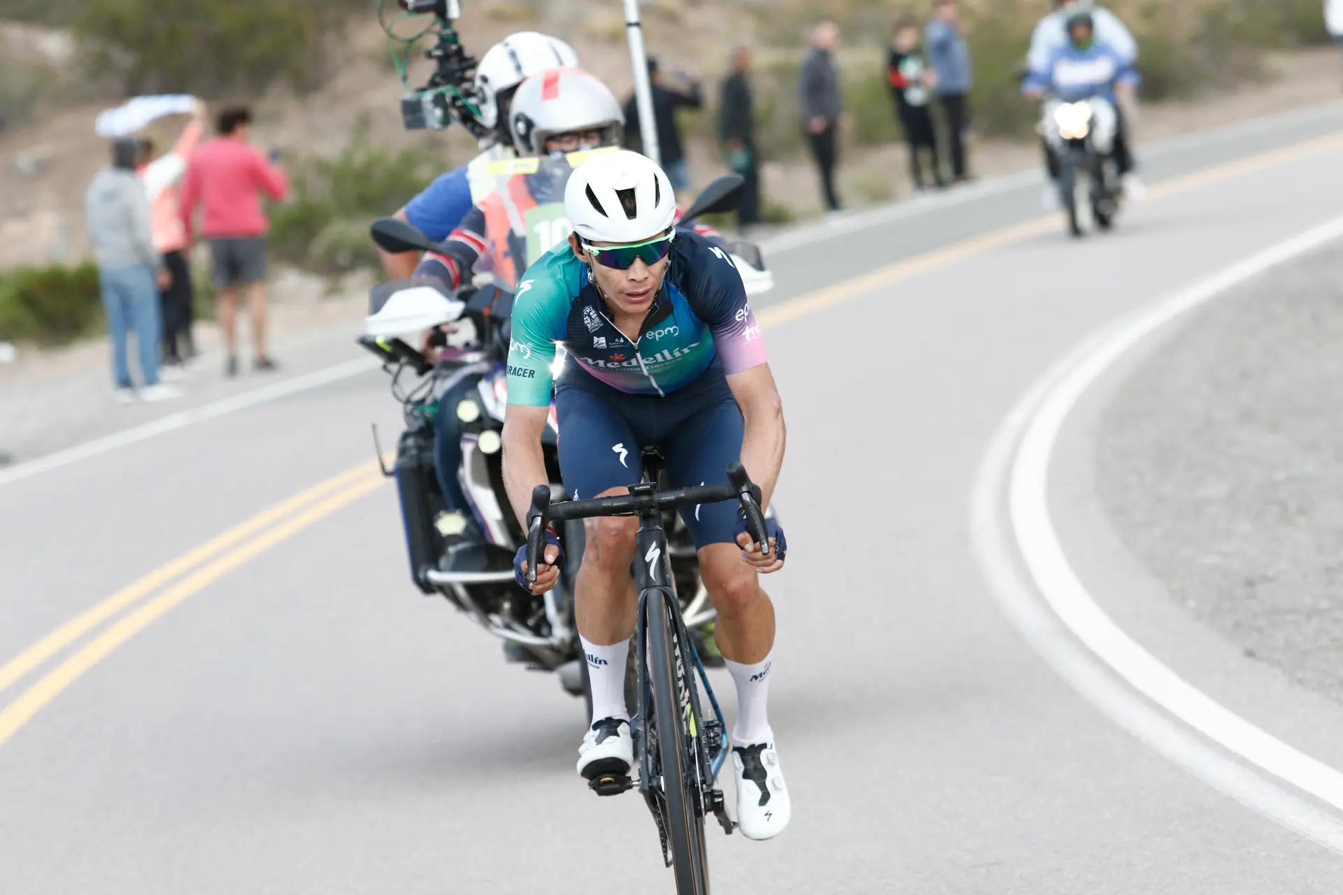 Miguel Ángel López defends himself and attacks the UCI: "There is no evidence of doping, I will use all legal means to clear my name"