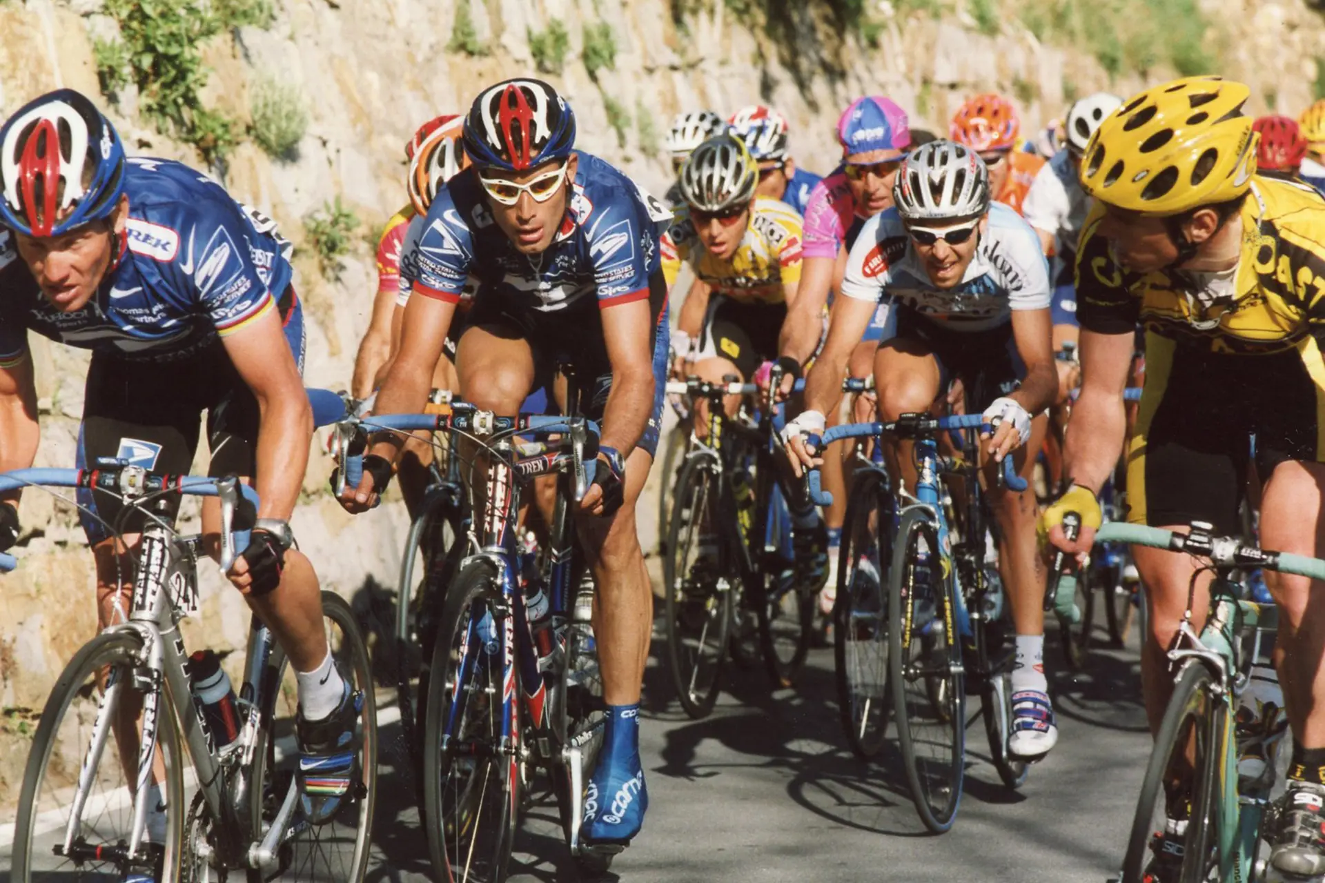Alberto Contador's former teammate, on the difficulty of what Lance Armstrong did in the Tour de France: "That's why I give so much value to what Lance did. As much as it was said, to win seven in a row..."
