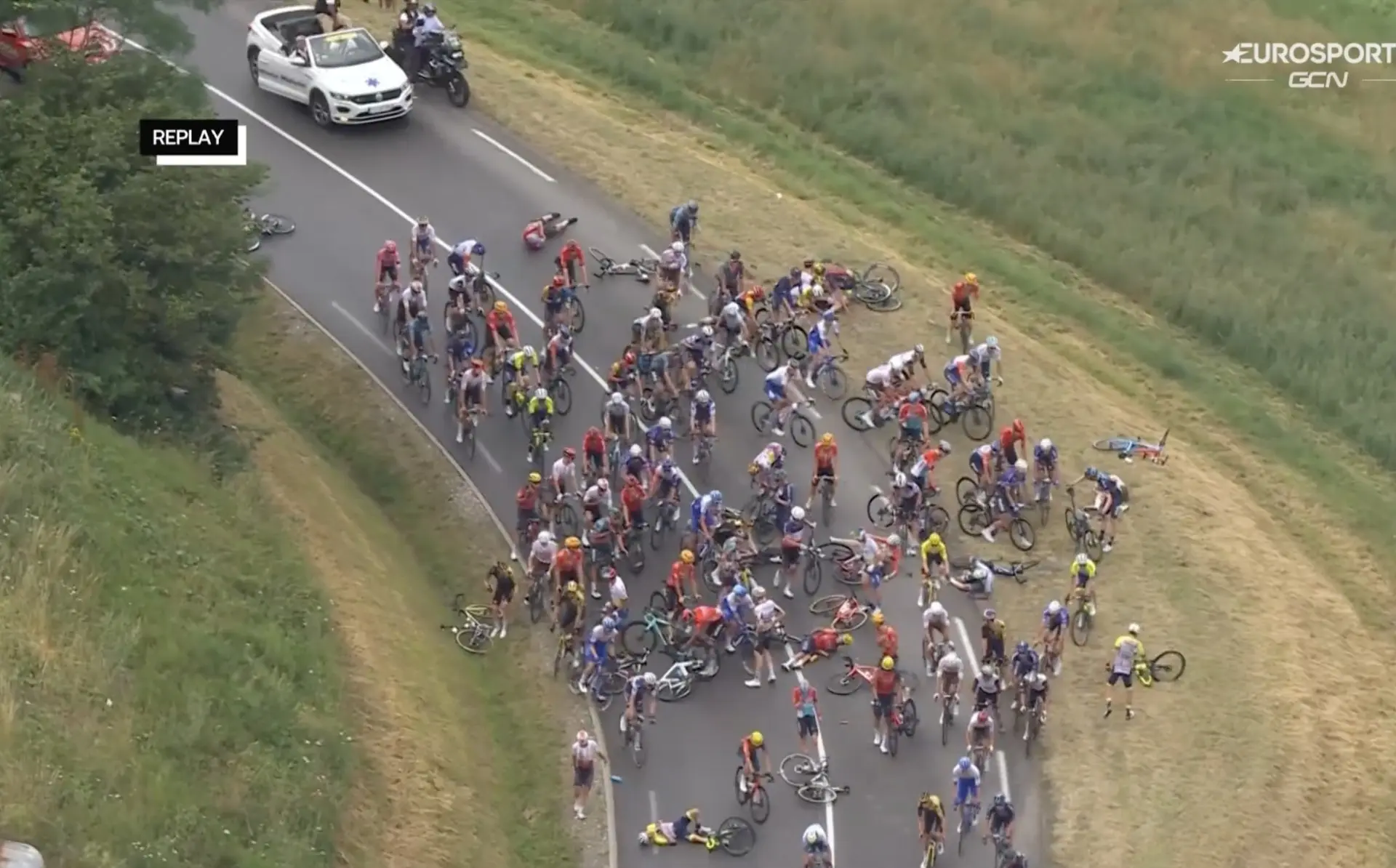 VIDEO: Tour de France neutralized after mass crash at start of stage 14