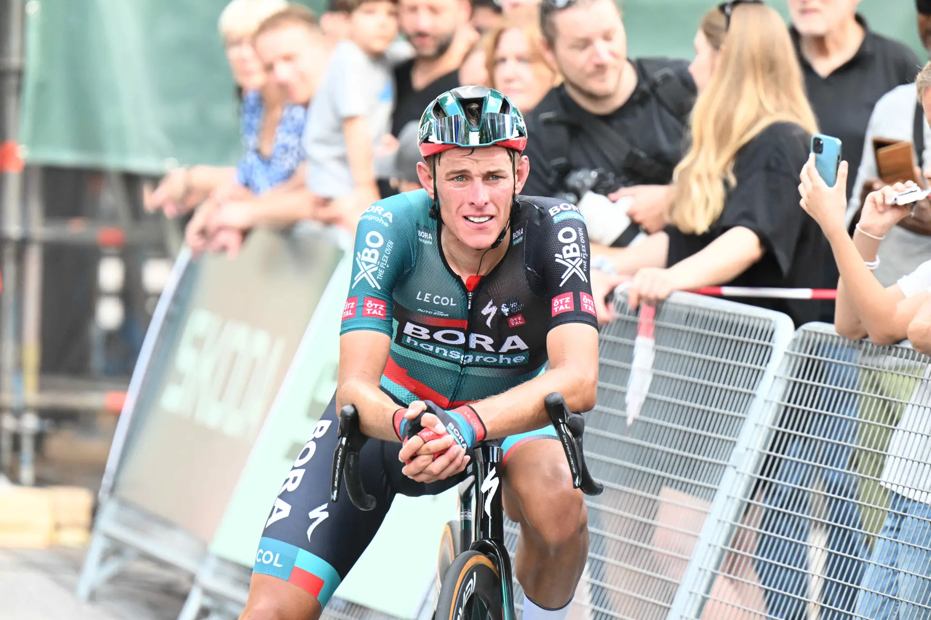 "One of my goals is to be on the winning team of a Grand Tour" - Nils Politt talks move to UAE Team Emirates