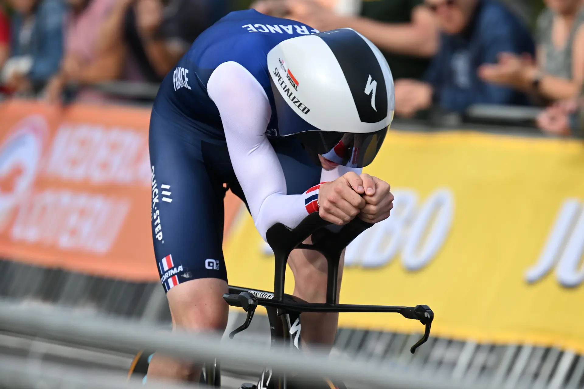 França ganha medalha de ouro no Europeu de contrarrelógio por equipas mistas