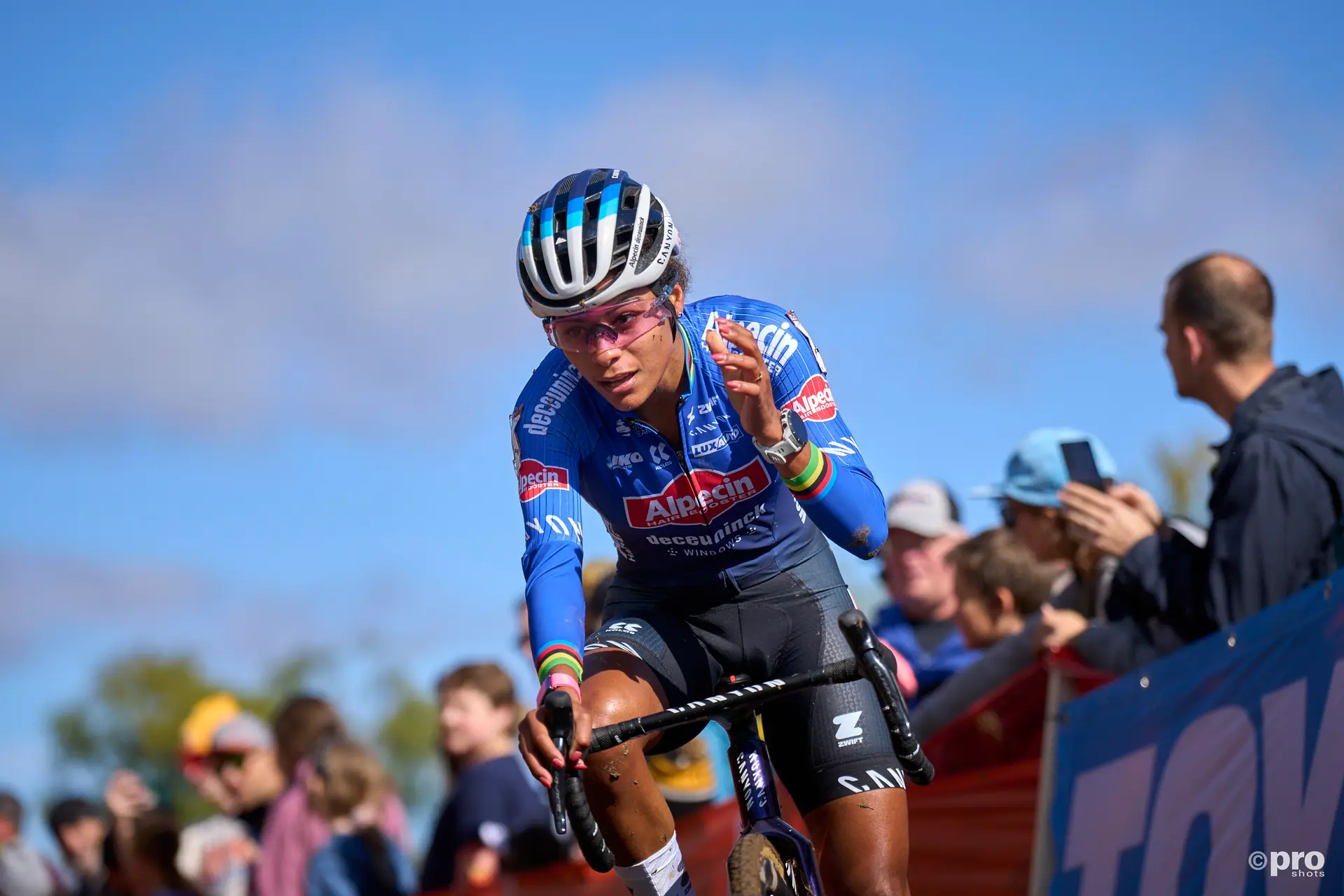 "I didn't get off well in the first lap" - Ceylin del Carmen Alvarado faced but succeeded in tough task to win Superprestige Merksplas