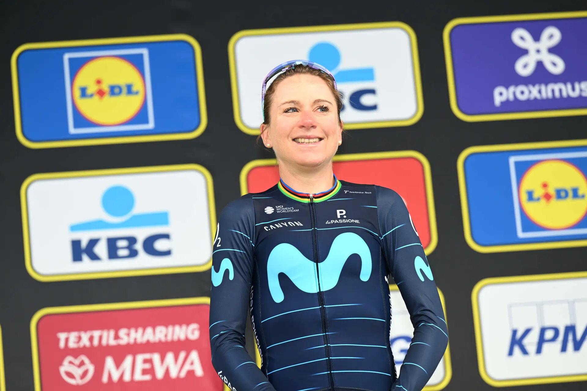 VÍDEO: A  homenagem da Movistar Team a Annemiek Van Vleuten, que acaba a carreira
