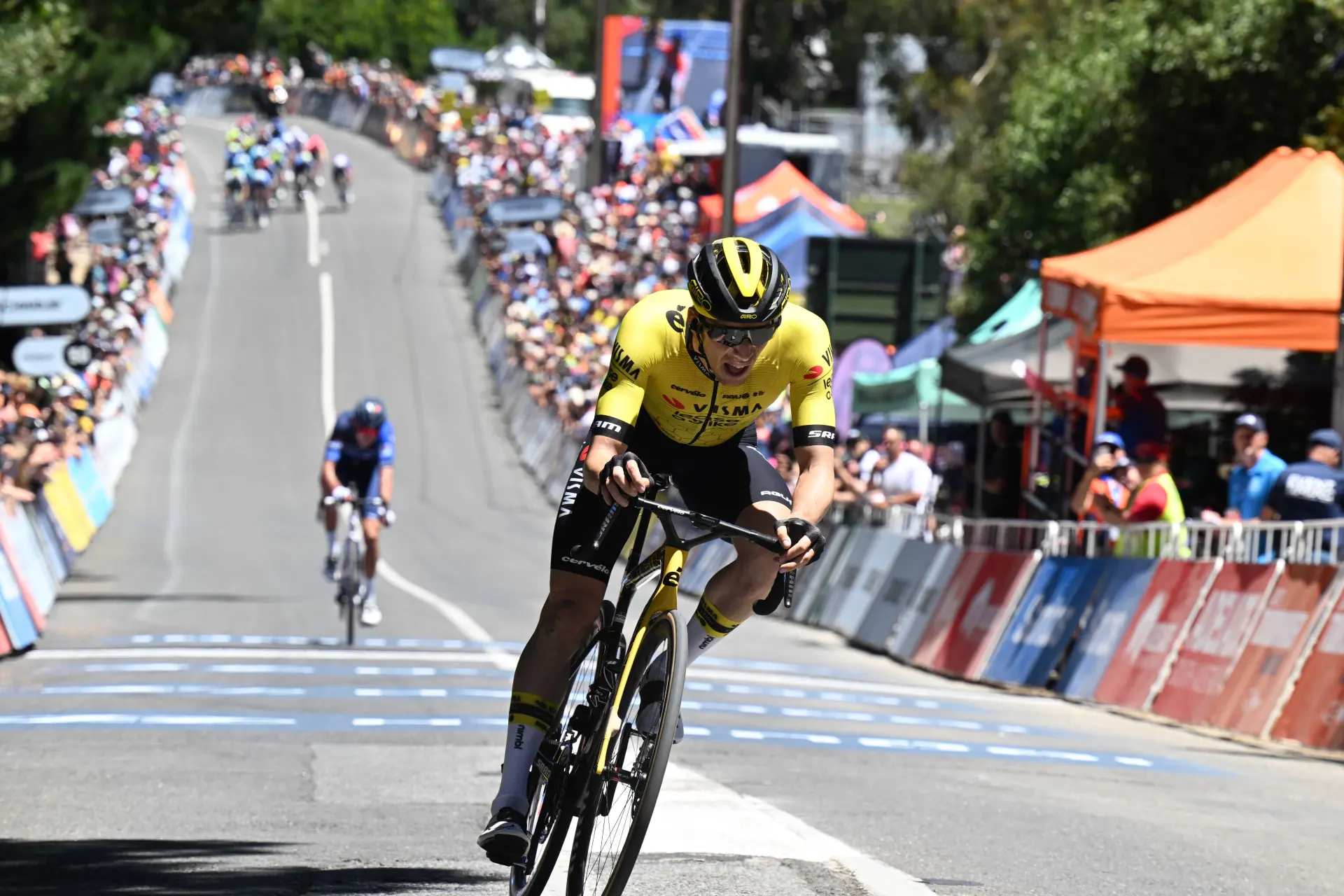 "This is just an outstanding performance" - Team Visma | Lease a Bike impressed by performance of newcomer Bart Lemmen