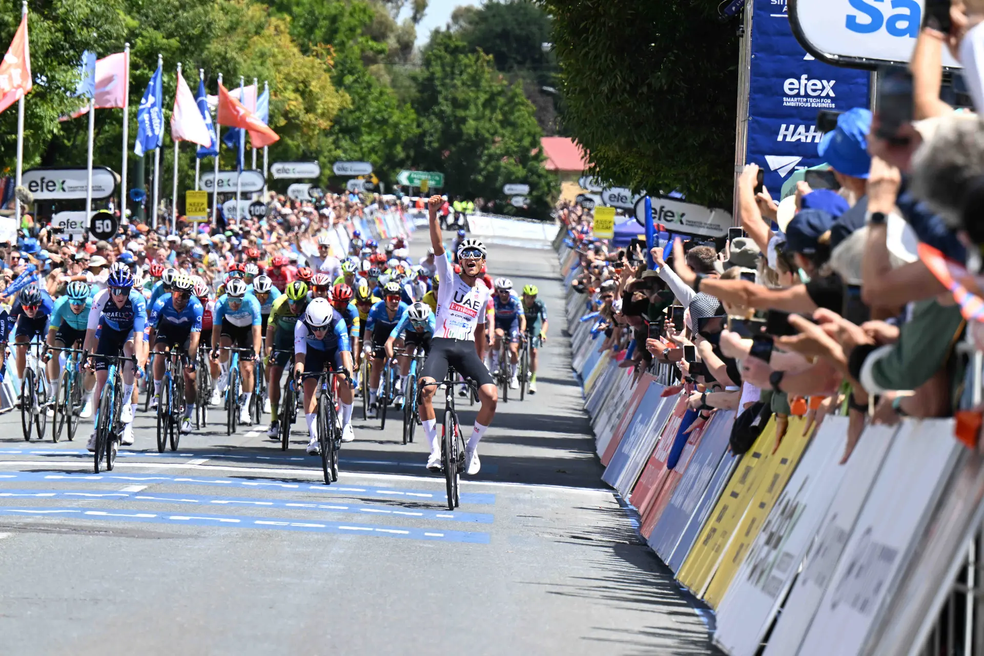Isaac del Toro dá à UAE- Team Emirates a primeira vitória do ano na 2ª etapa do Tour Down Under