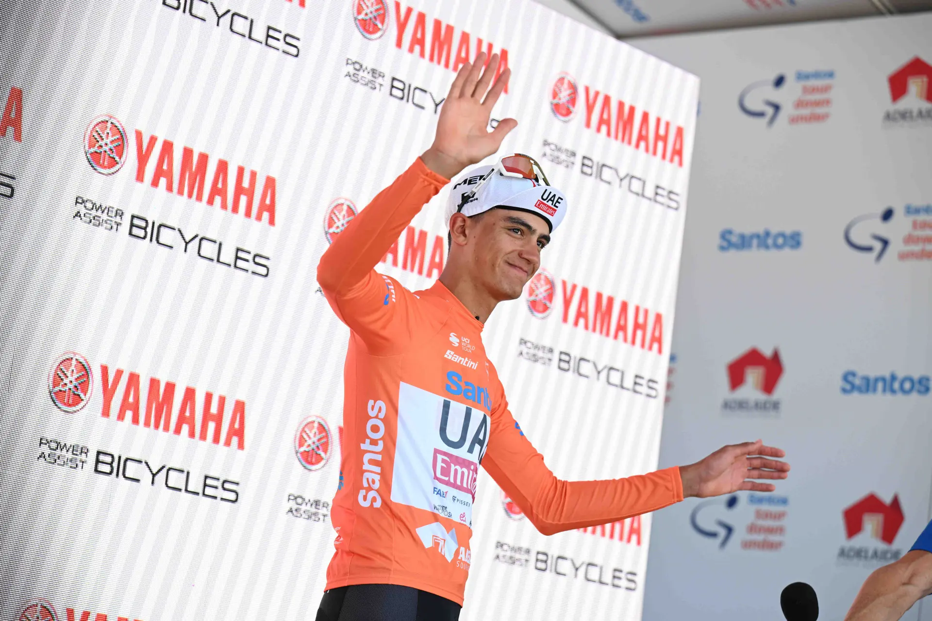 Isaac del Toro satisfeito por sobreviver ao seu primeiro dia na liderança do Tour Down Under: "O ciclismo está sempre cheio de caos"