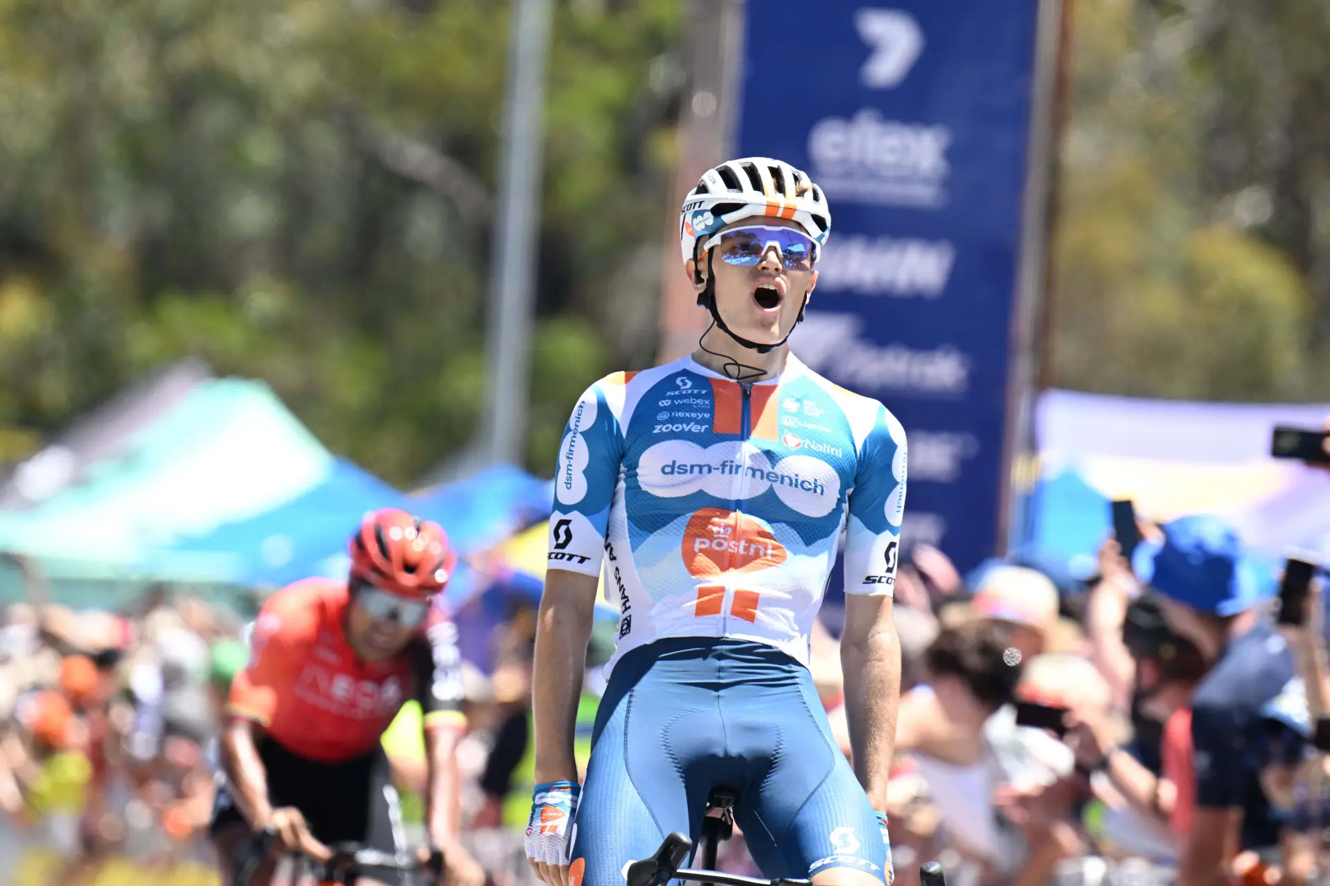 Oscar Onley reage à impressionante vitória na etapa do Tour Down Under: "É incrível"