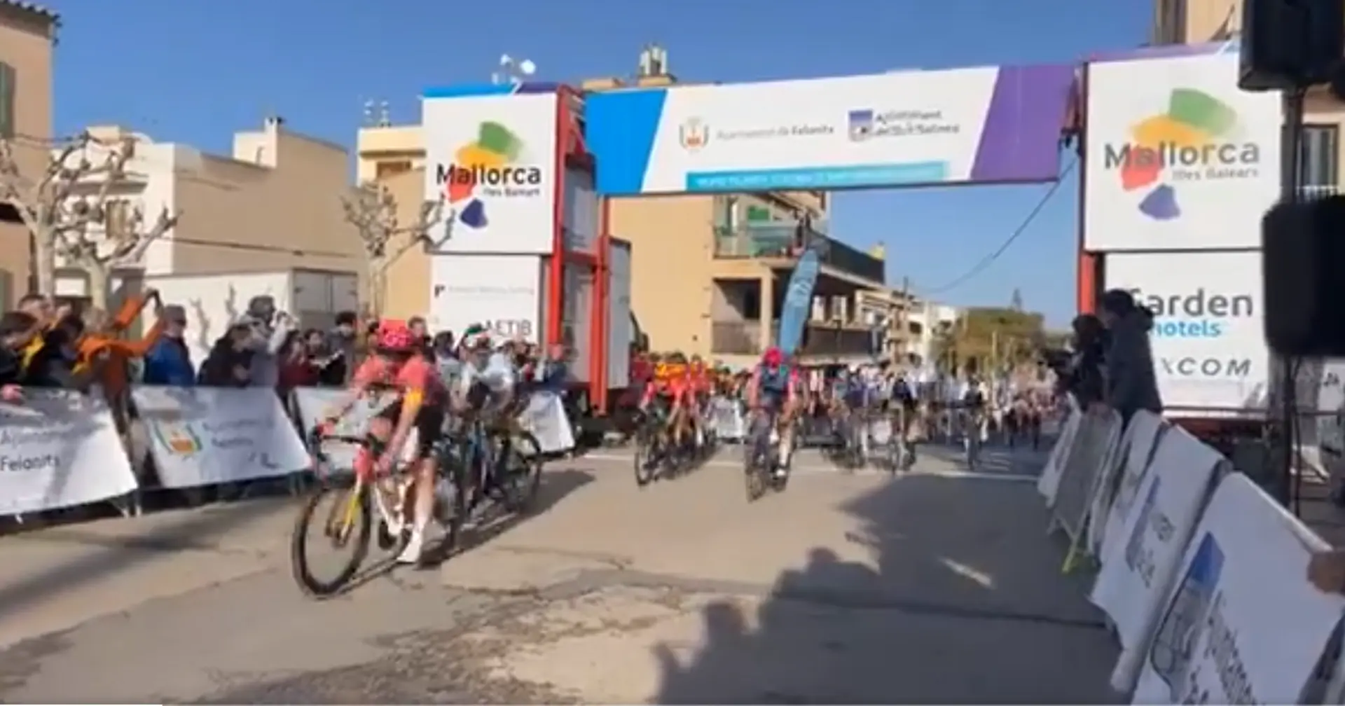 Noemi Rüegg supera Arlenis Sierra e Chiara Consoni para vencer o Trofeo Felanitx-Colònia de Sant Jordi, na estreia de Daniela Campos pela Eneicat-CM-Team