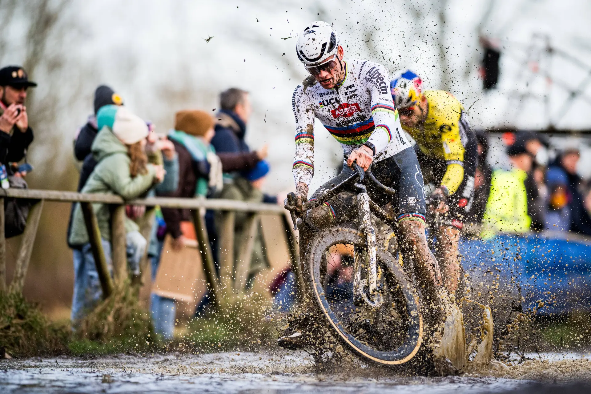 A época de ciclocrosse de Mathieu van der Poel não deverá começar tão cedo como esperado: "Ainda não ouvi nada de concreto"