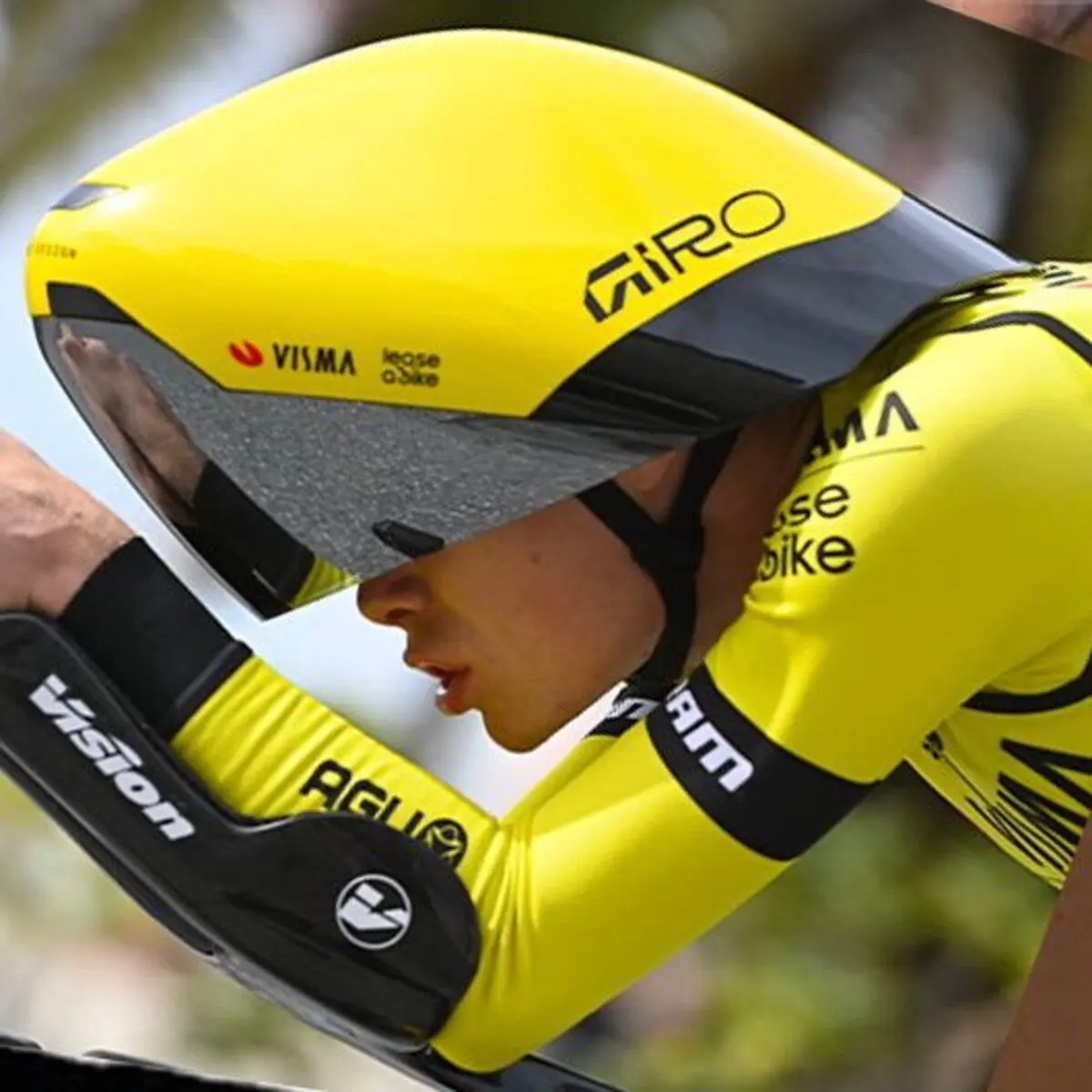Team Visma | Lease a Bike diz que investigação da UCI sobre os capacetes é "motivada pelas emoções e por todas as reações nas redes sociais"