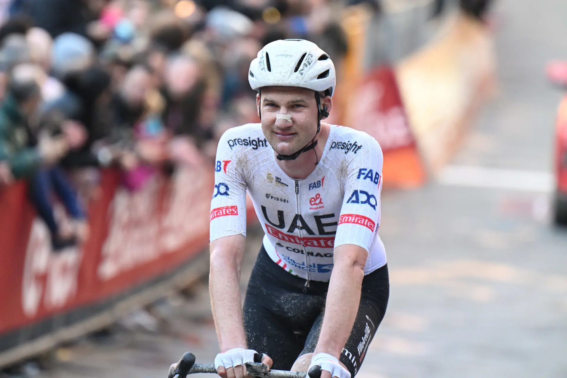 Os esforços de Tim Wellens na Nokere Koerse foram em vão: "Havia muito poucos aliados e muitos sprinters a querer levar a corrida para a linha de meta. E com razão"