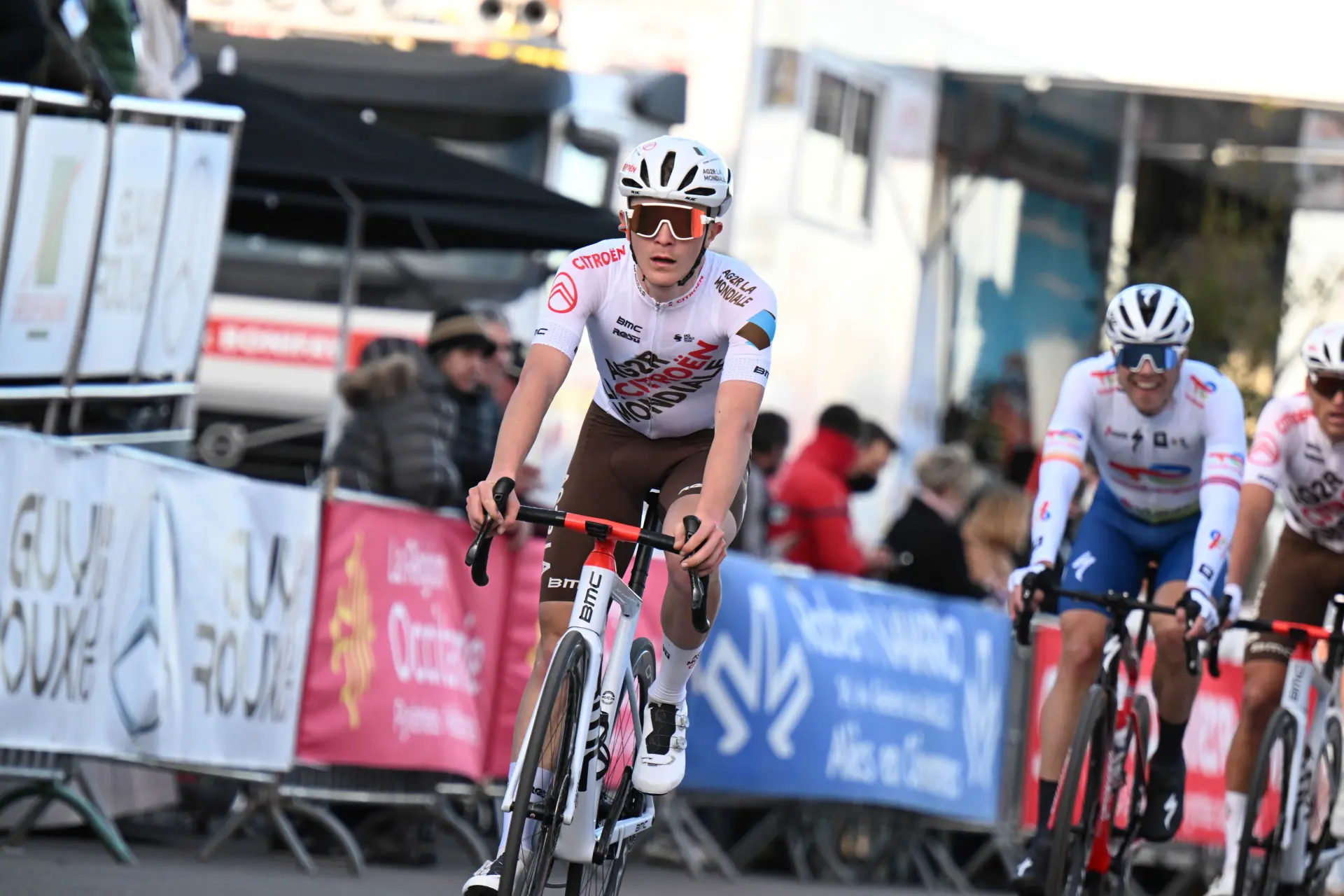 Paul Lapeira conquista a maior vitória da sua carreira na Volta ao País Basco: "O nível do World Tour é muito elevado, estou muito contente".