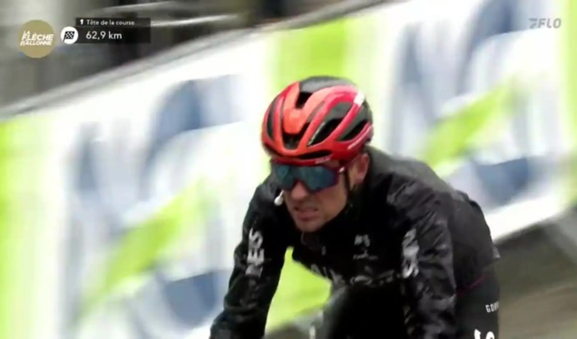 VÍDEO: Tom Pidcock, Marc Hirschi, Mattias Skjelmose e outros favoritos em dificuldades na Flèche Wallonne