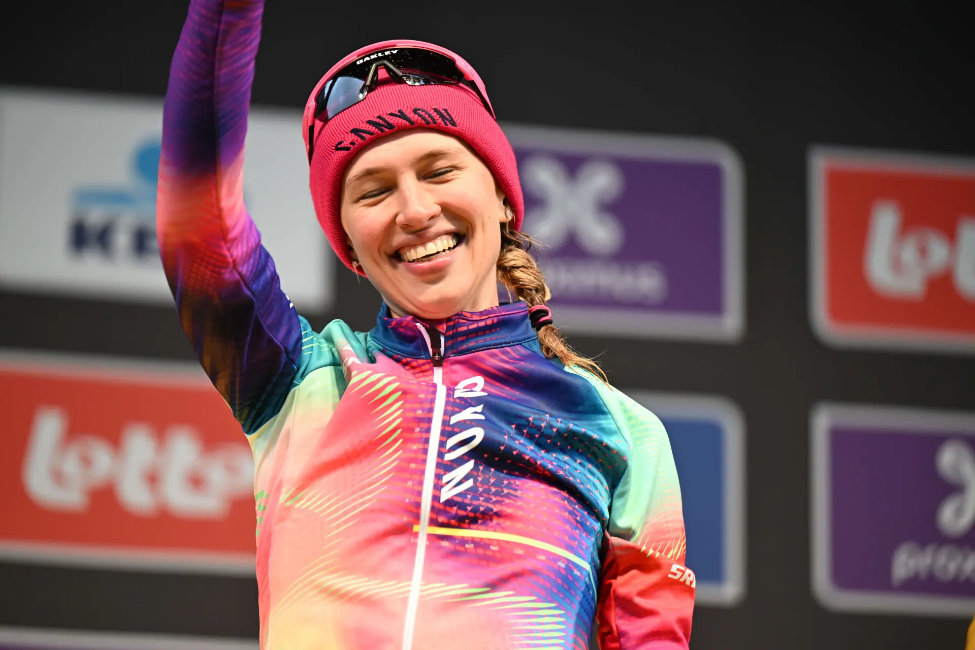 Katarzyna Niewiadoma obtém a primeira vitória em estrada desde 2019 ao conquistar a Flèche Wallonne Feminina