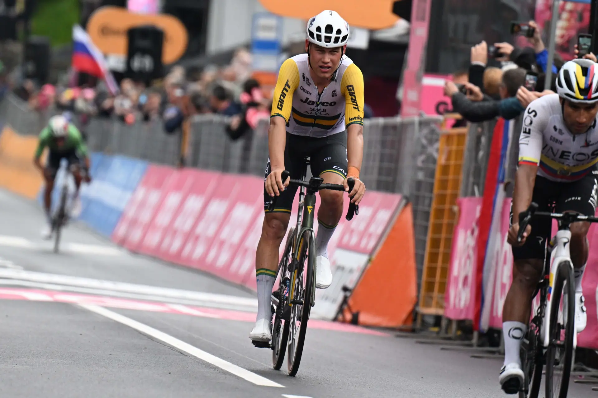 "It was a very, very uncomfortable four hours" - Luke Plapp battles through diarrhoea to impressive breakaway showing at Giro d'Italia
