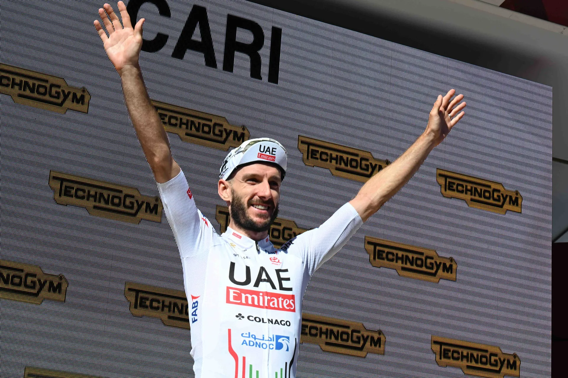 Adam Yates vê João Almeida como ameaça à CG: " Estamos ambos em boa forma e vamos lutar pela vitória"