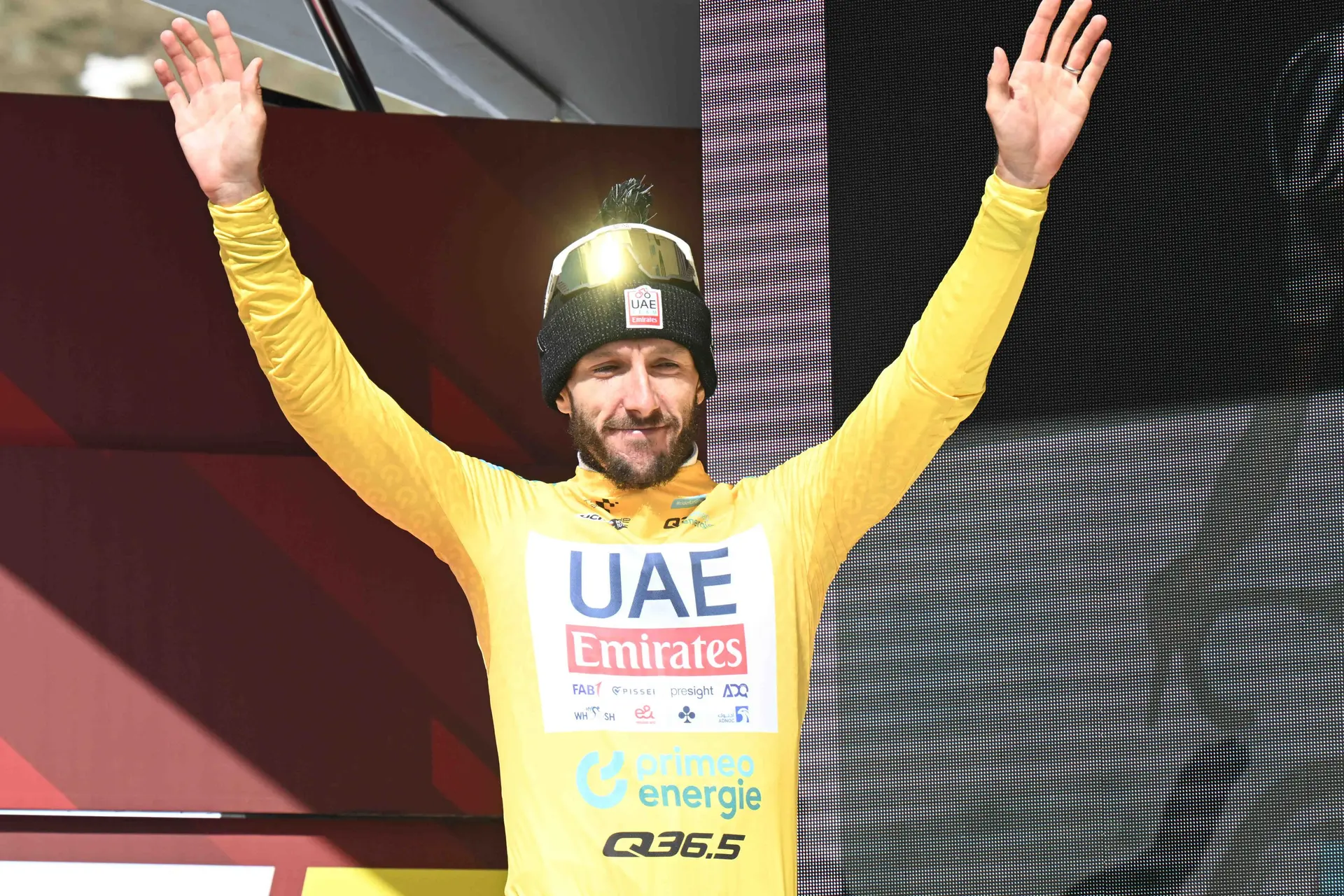 Adam Yates antevê vitória de João Almeida na Volta à Suiça: "Acho que ele me vai bater por um minuto no contrarrelógio"