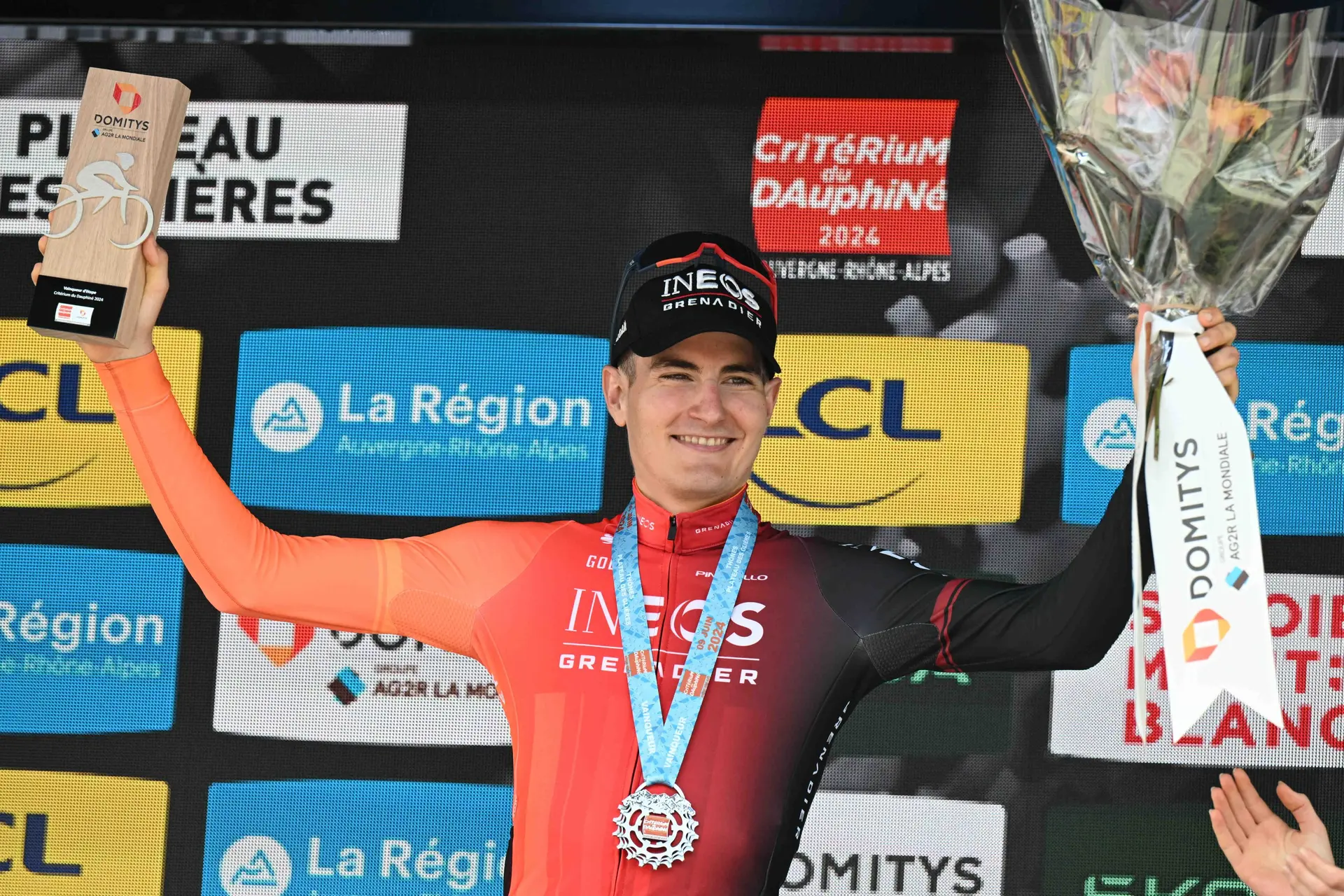 Carlos Sastre acredita que Carlos Rodriguez vai estar na luta pela vitória da Volta a França: "Vimos que ele estava muito 'próximo' de Vingegaard e Pogacar"