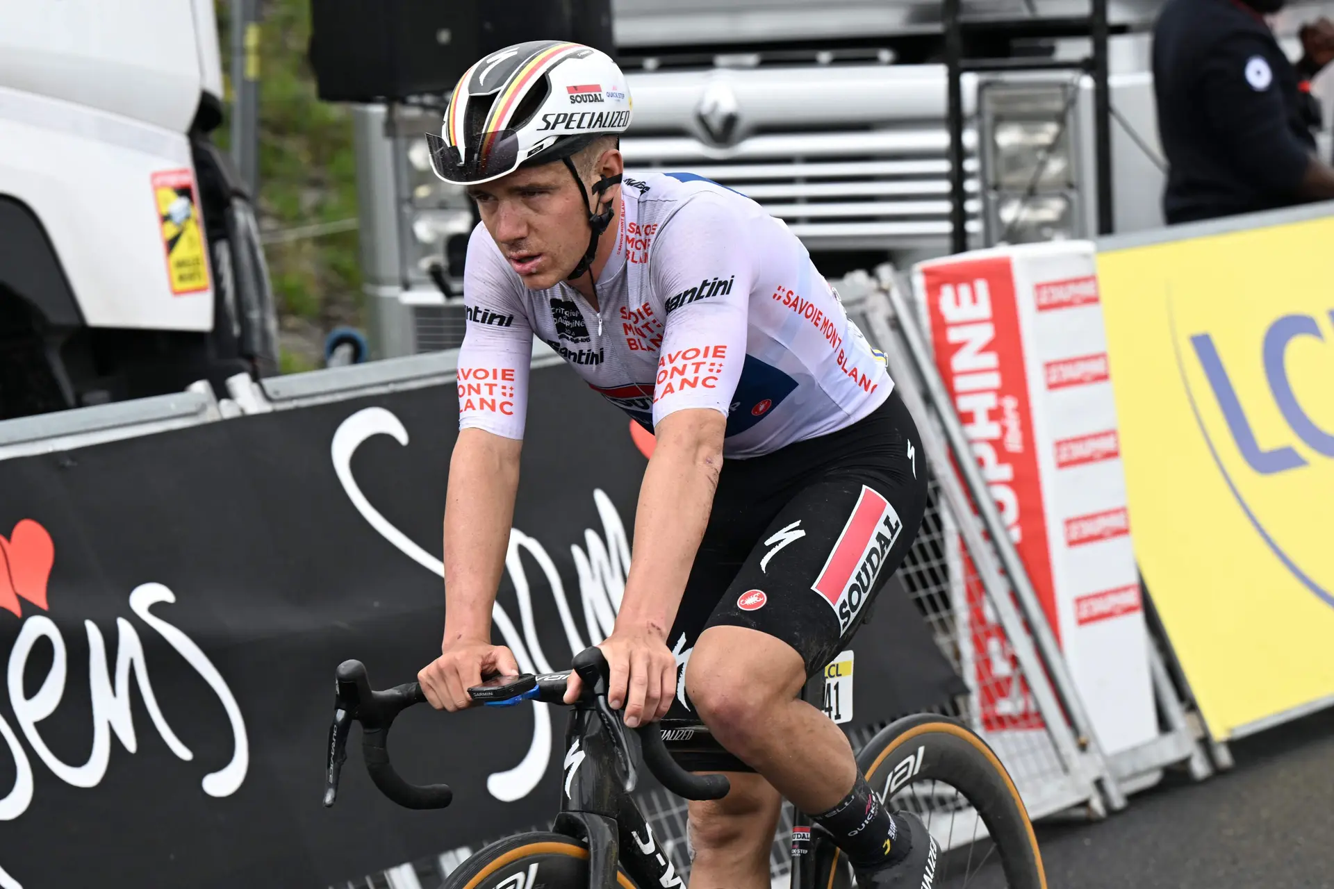 "I finished only ten seconds behind Primoz Roglic. This means that he also has difficult moments" - Remco Evenepoel positive after Dauphine's final stage