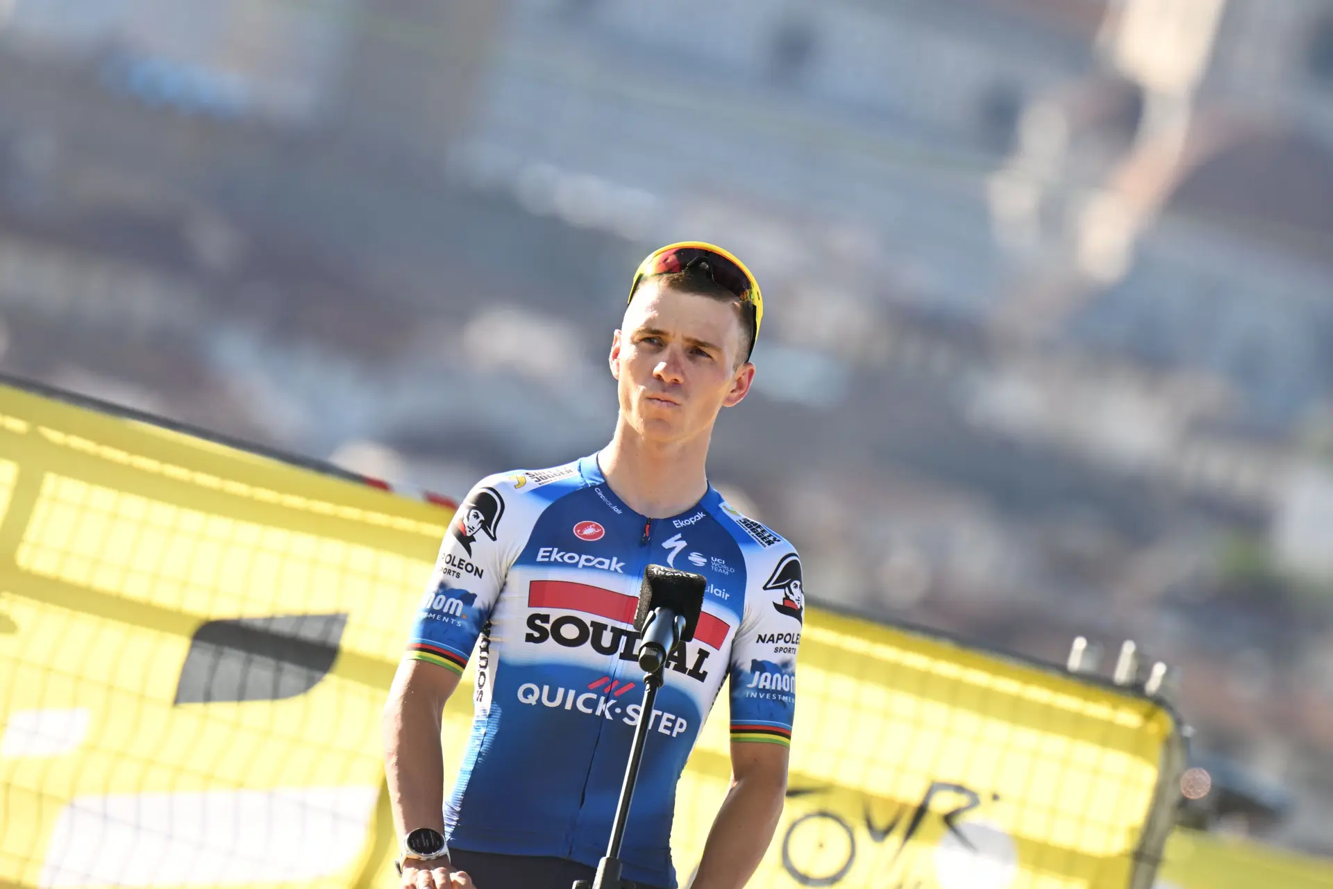 Remco Evenepoel passa a etapa de abertura da Volta à França com melhores sensações do que na Dauphine: "Senti-o imediatamente, não é preciso fazer um desenho"