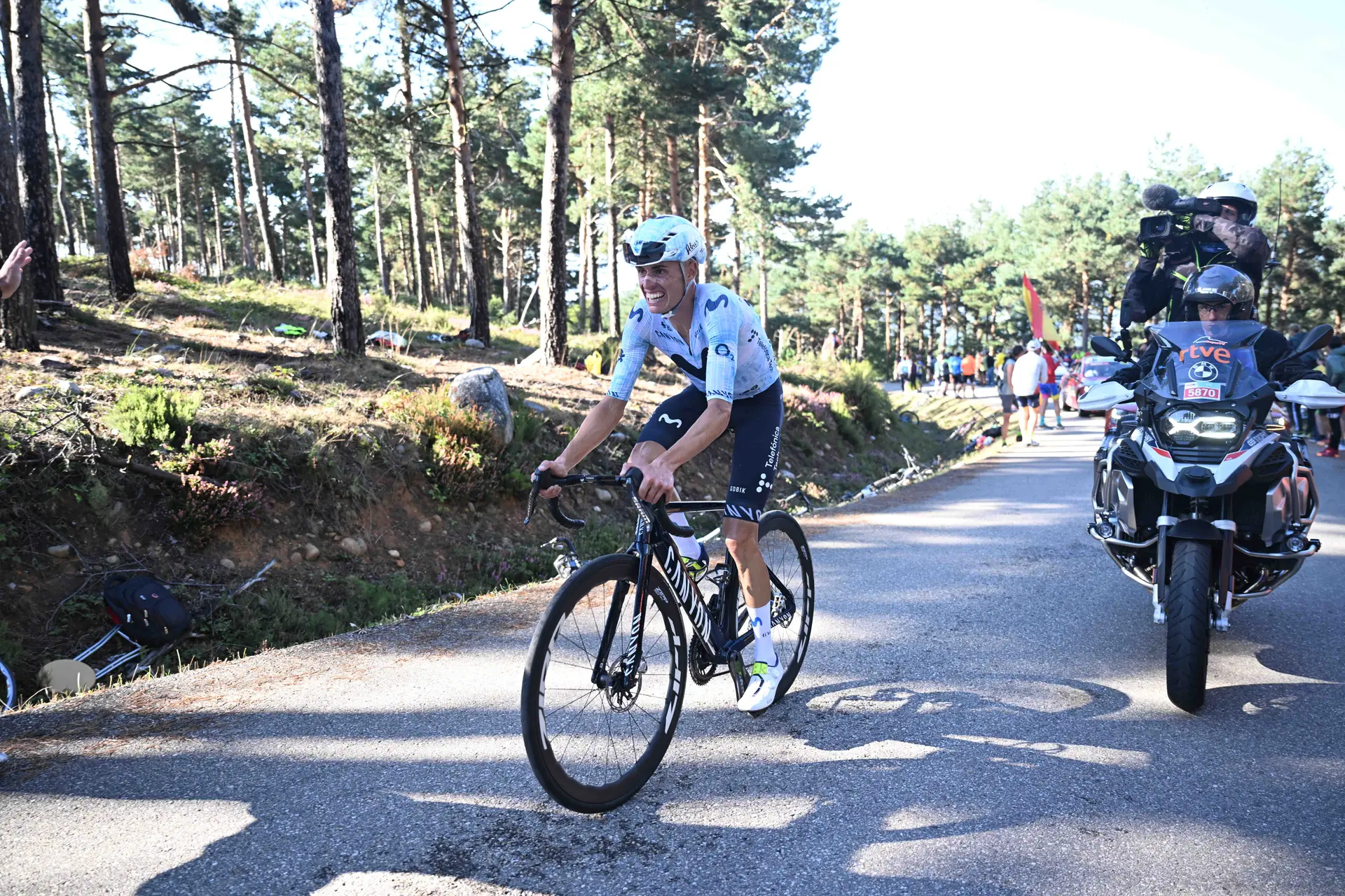 "I came in empty, I couldn't sprint" - Enric Mas waves goodbye to Red Jersey hopes on stage 19 of 2024 Vuelta a Espana