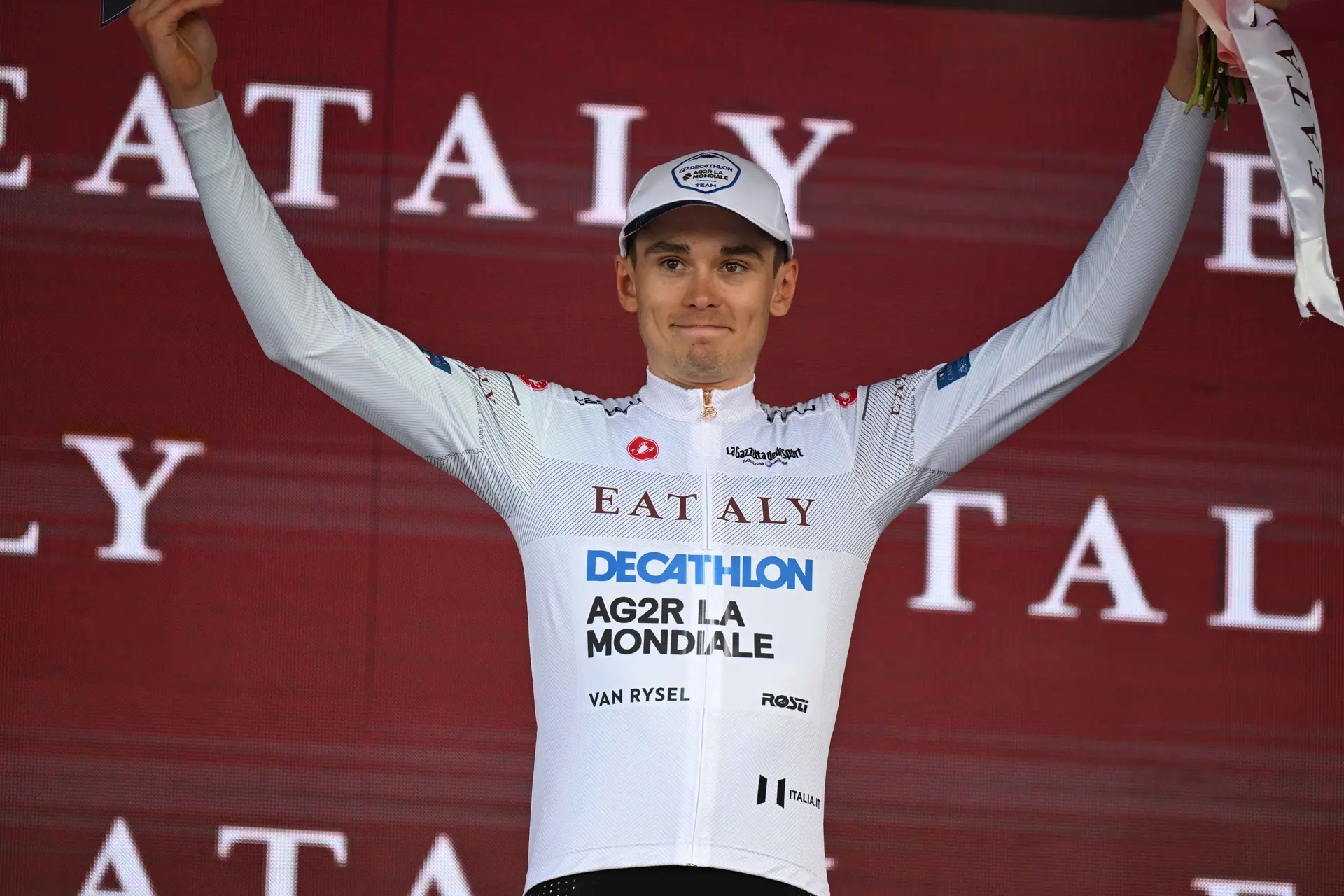 OFICIAL: A EF Education-EasyPost confirma a contratação de um dos principais rostos da Decathlon AG2R para as classificações gerais