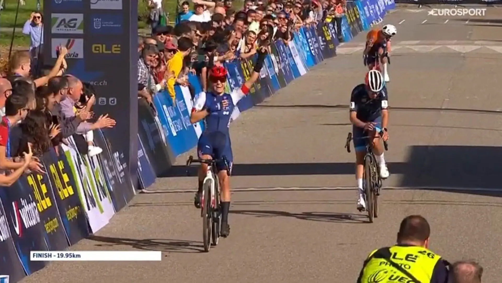 À grande e à francesa: Célia Gery é campeã da Europa de ciclocrosse em sub-23