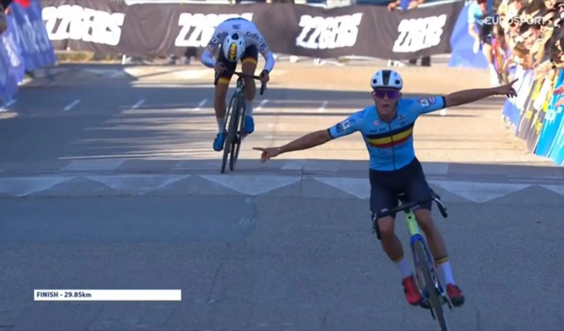 Thibau Nys é Campeão da Europa de Ciclocrosse! Belga bateu o homem da casa Felipe Orts para o primeiro título europeu da carreira!