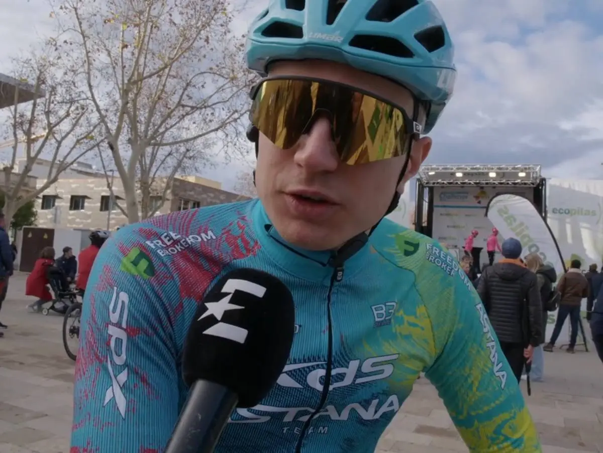 Jury & Fines Giro d'Italia 2025 | Update stage 4 - Two yellow cards handed out and a relegation for Astana's Max Kanter