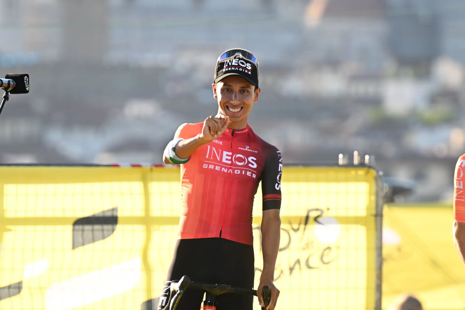 Egan Bernal preparado para regressar à competição na Catalunha após a queda na Clássica Jaen Paraíso Interior