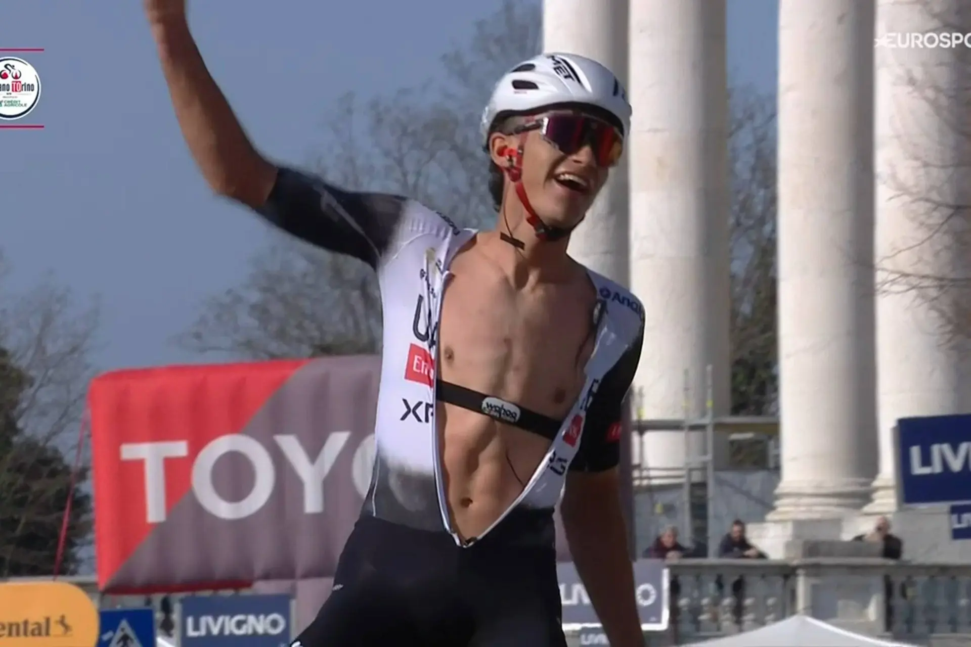 "Adam Yates gave me all the confidence" - Isaac del Toro pays grateful tribute after stunning Milano - Torino victory