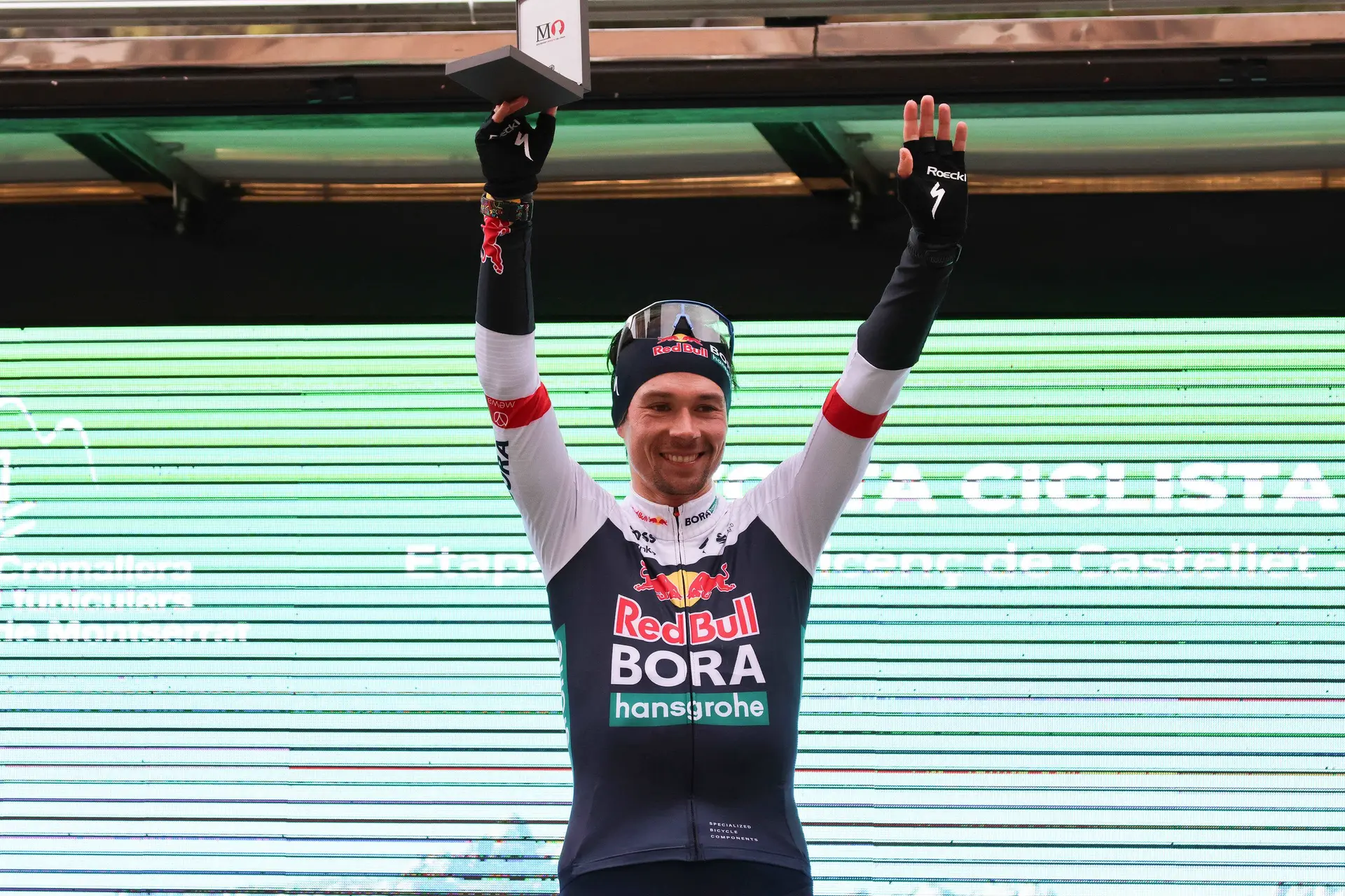 Primoz Roglic reage à dupla vitória na Volta à Catalunha:  "Costumo dizer que é uma corrida honesta, que mostra em que ponto estão as pernas de cada um"