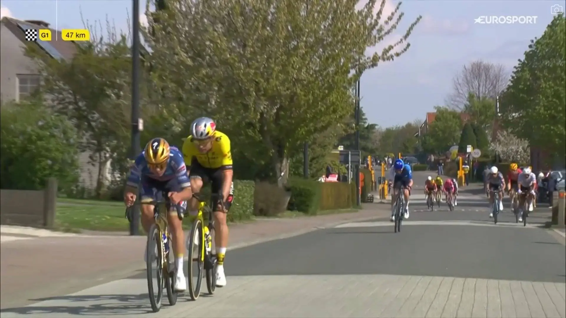 VIDEO: Remco Evenepoel & Wout van Aert light up Brabantse Pijl; Joseph Blackmore only rider able to follow