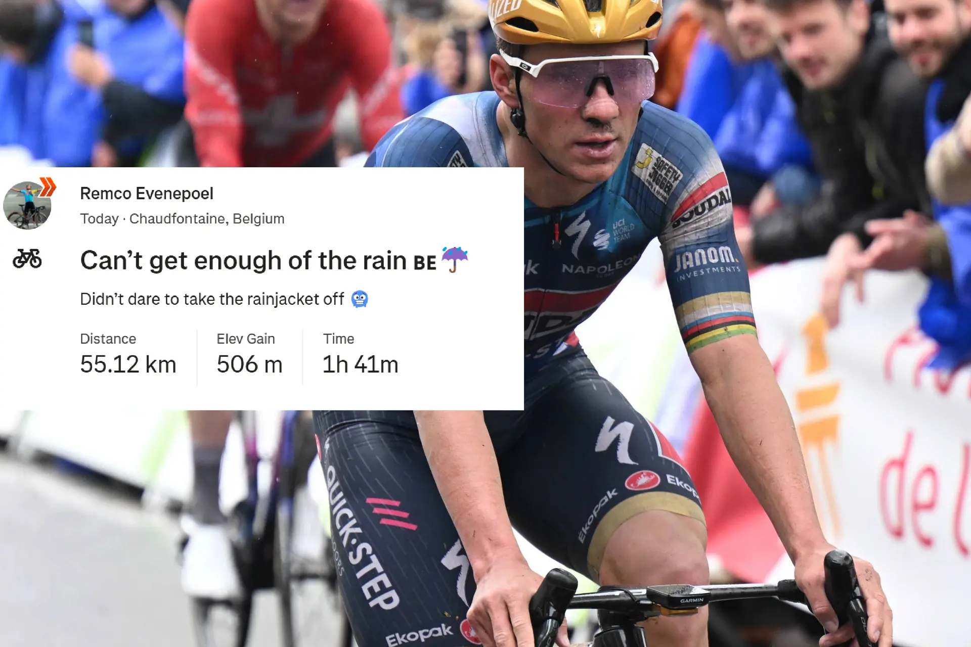 Remco Evenepoel não descansa e treina à chuva um dia após a Flèche Wallone: "Desta vez, não me atrevi a tirar o meu casaco de chuva"