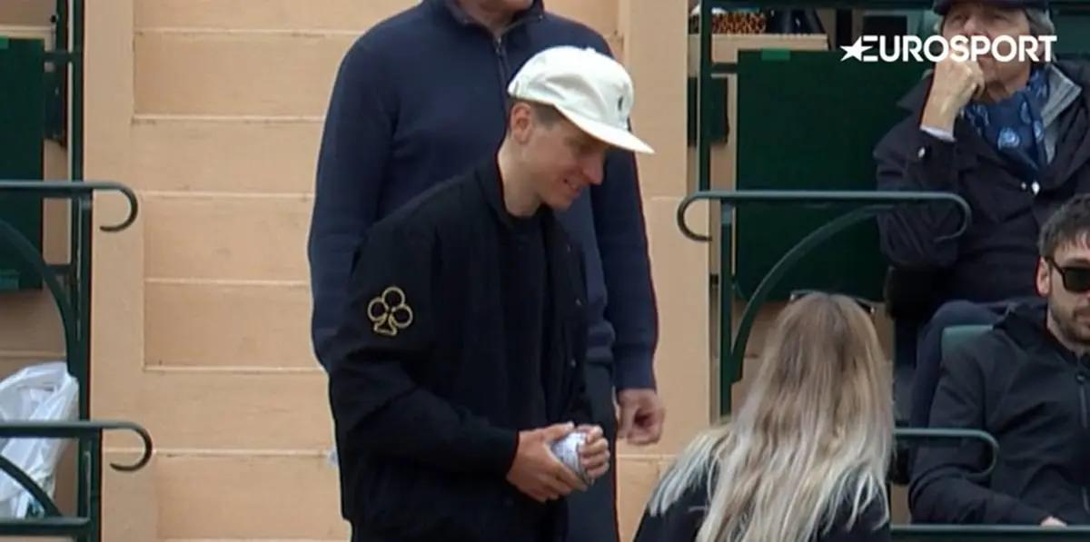 VIDEO: 24 hours after Flanders win, Tadej Pogacar and Urska Zigart show up at Tennis match in Monaco and... get booed