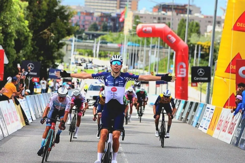 João Martins vence em Aveiro e é o primeiro lider da volta a Portugal do Futuro
