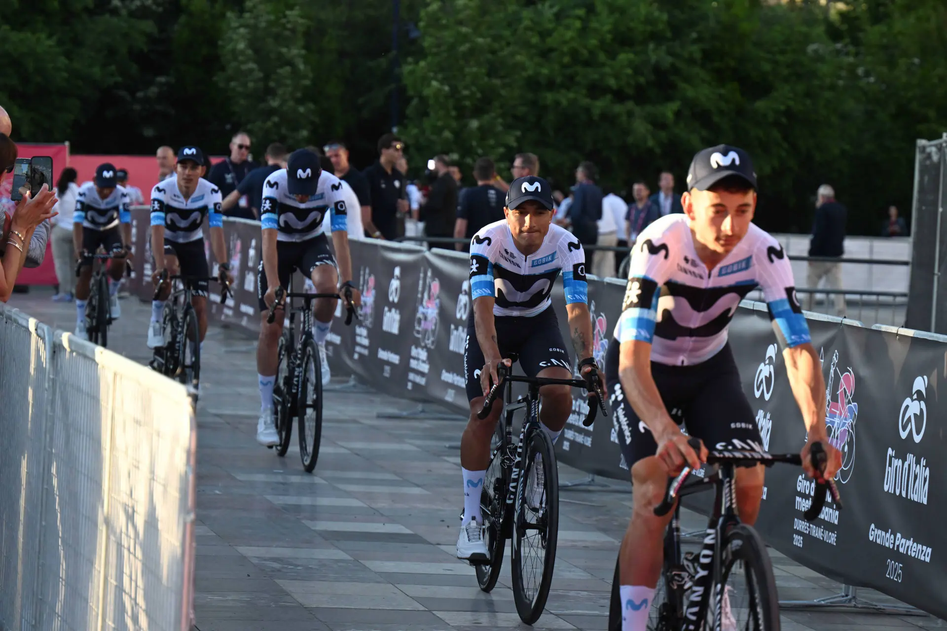 "When the hammer drops, they go very fast": Spanish rookie reflects on intense professional debut