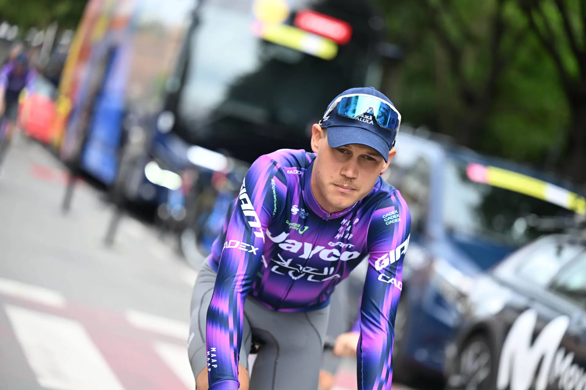 Medical Reports & Withdrawals Giro d'Italia 2025 | Update stage 17 - Two Australian abandons headline dramatic day